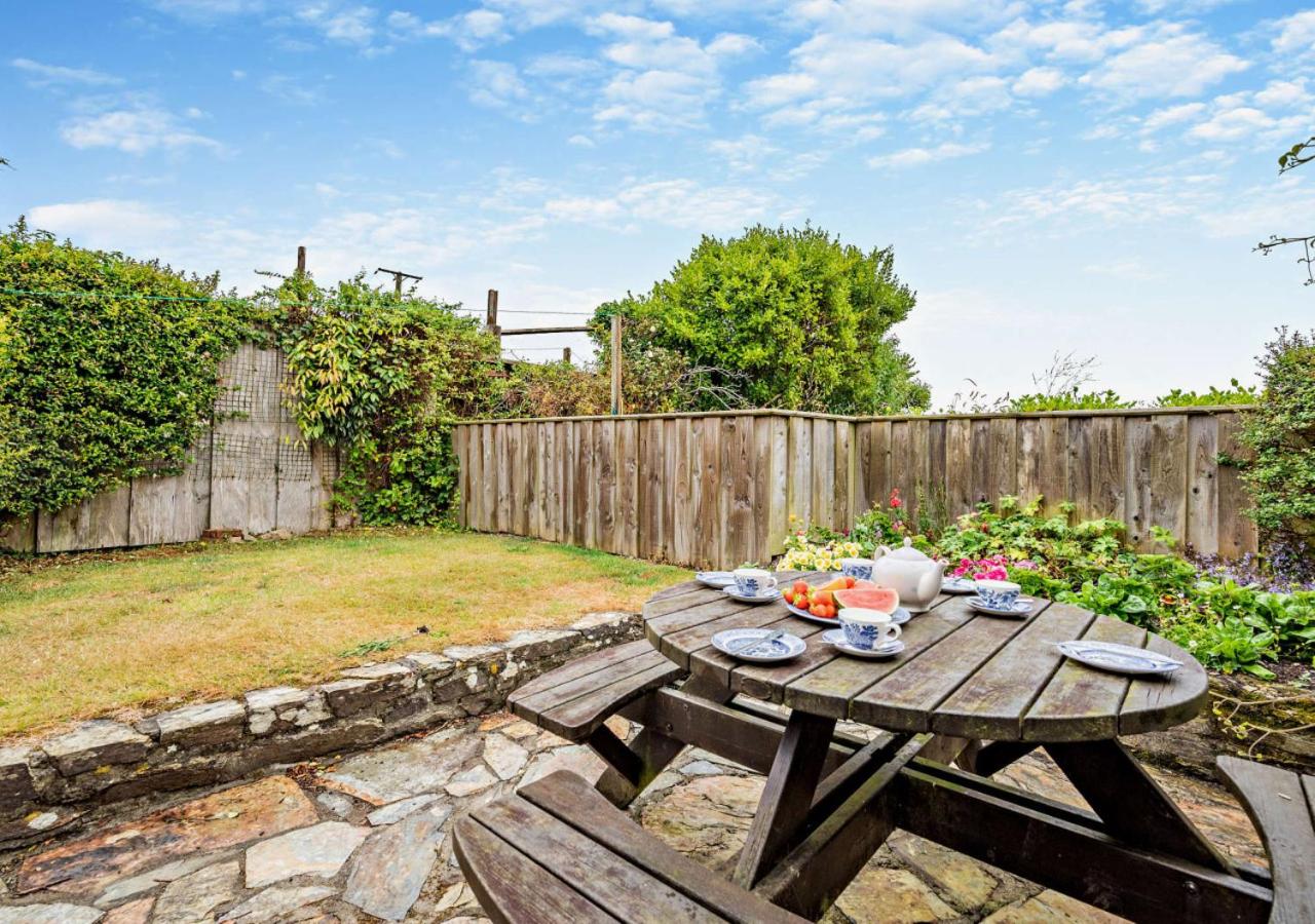 2 Bed in Padstow oc-w3658