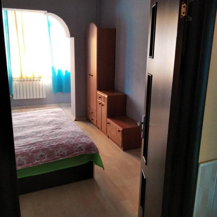 Appartement 2 rooms and kitchen, bathroom, WC, everything is furnished