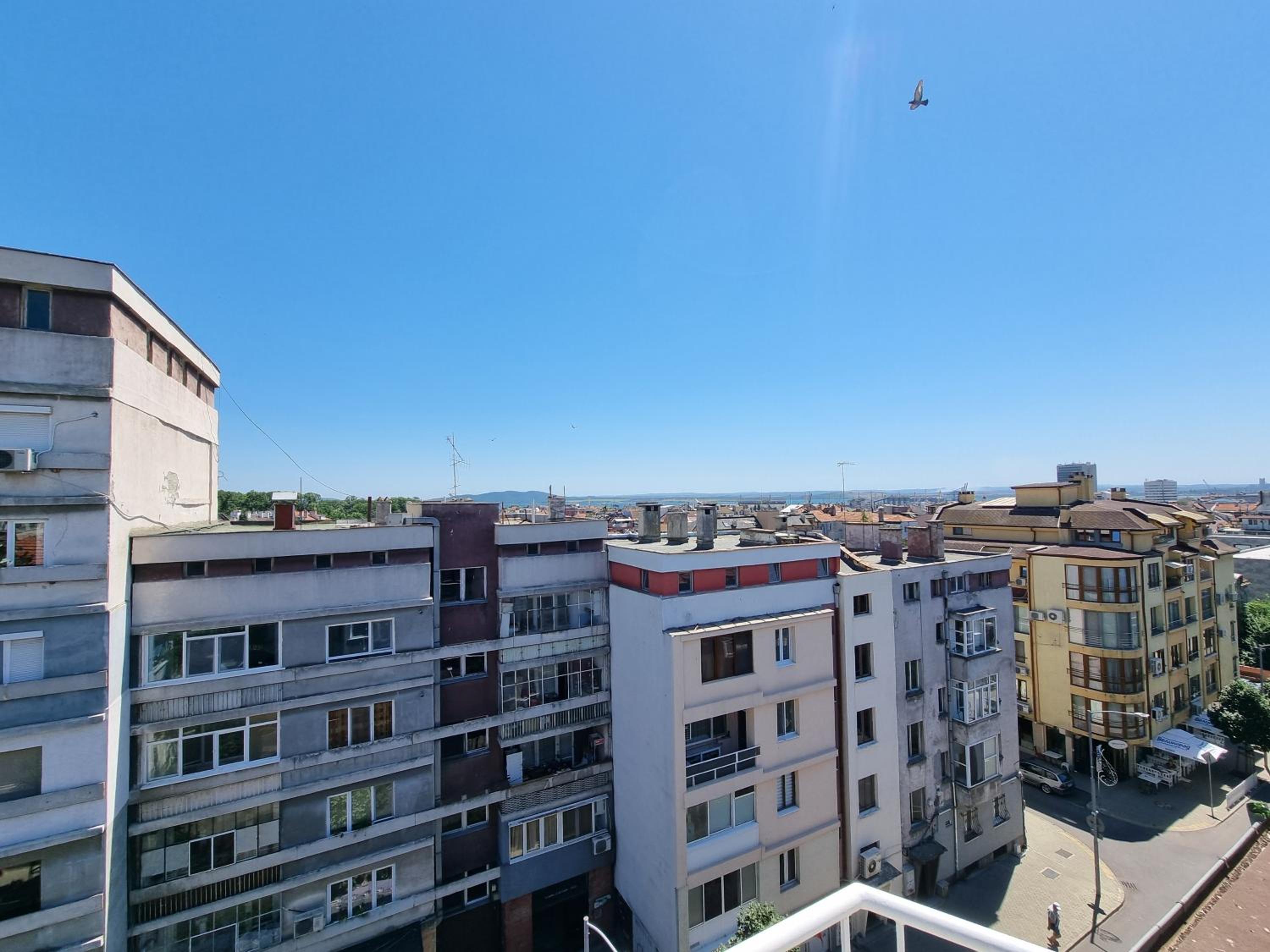 Two-Floor Sunny Apartment in City Centre