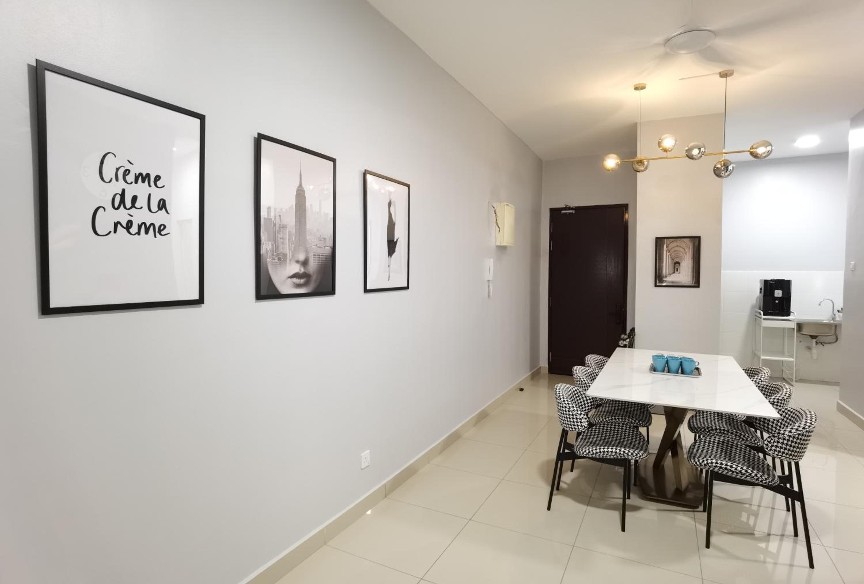 Comfy Luxury 5 Star bed & sofa 3R2B 2carpark WiFi photo 6