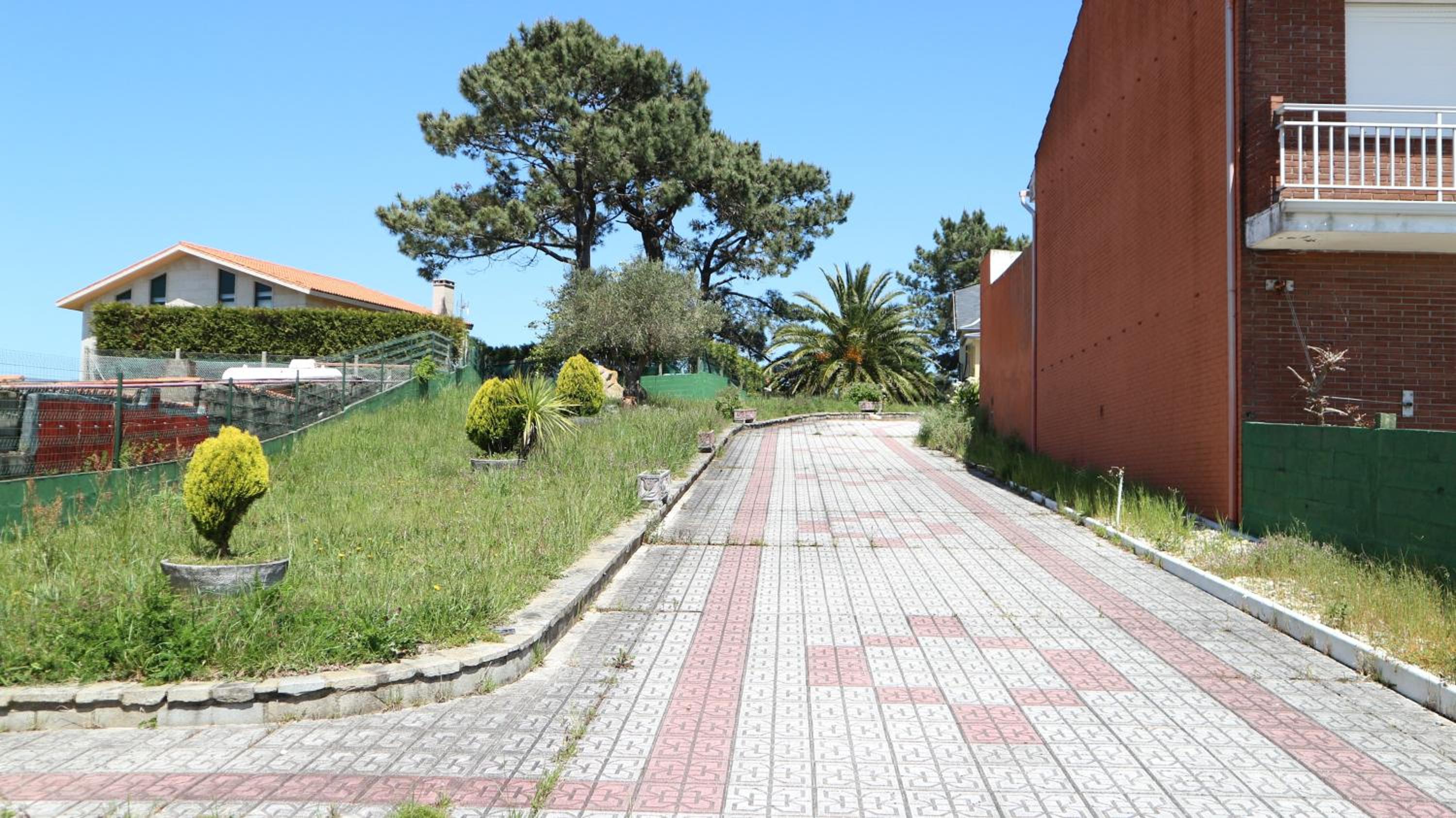 Spacious house with terrace near Boiro sea view