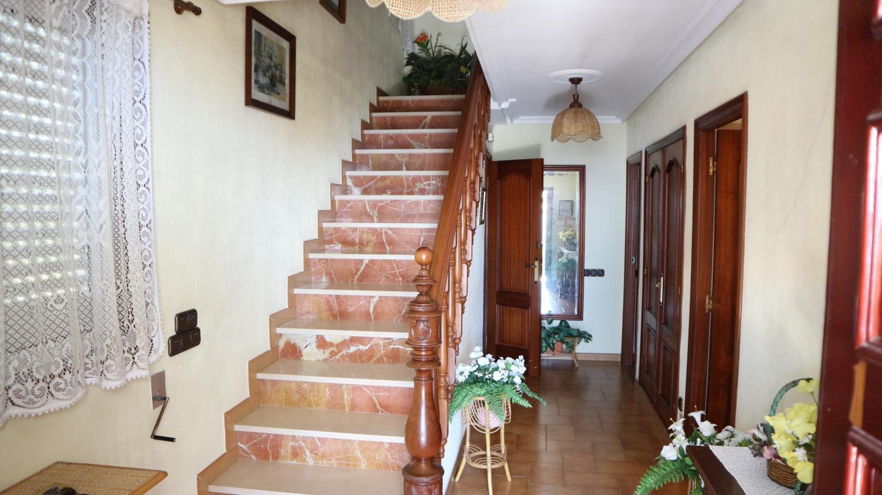 Spacious house with terrace near Boiro sea view