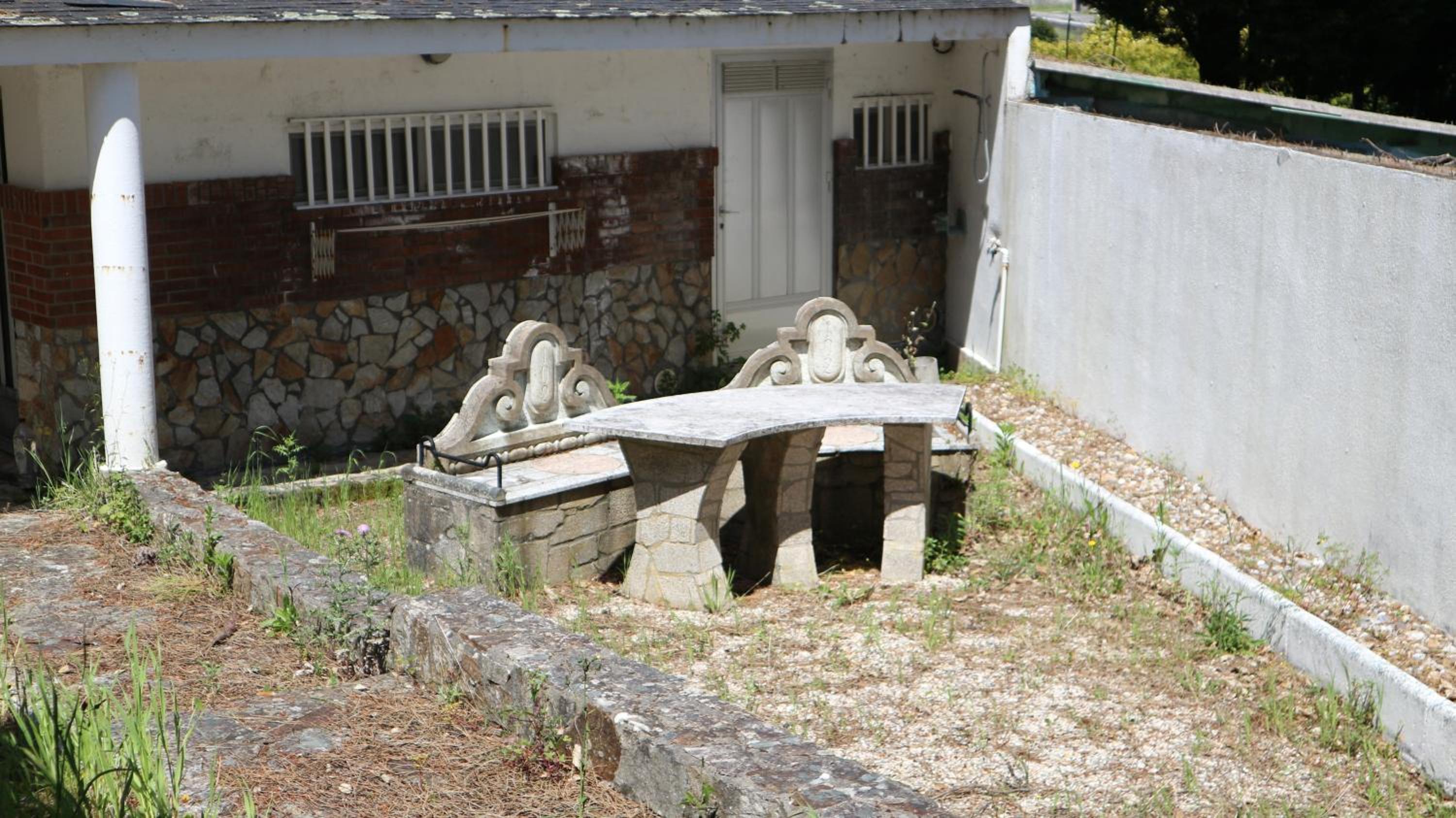 Spacious house with terrace near Boiro sea view