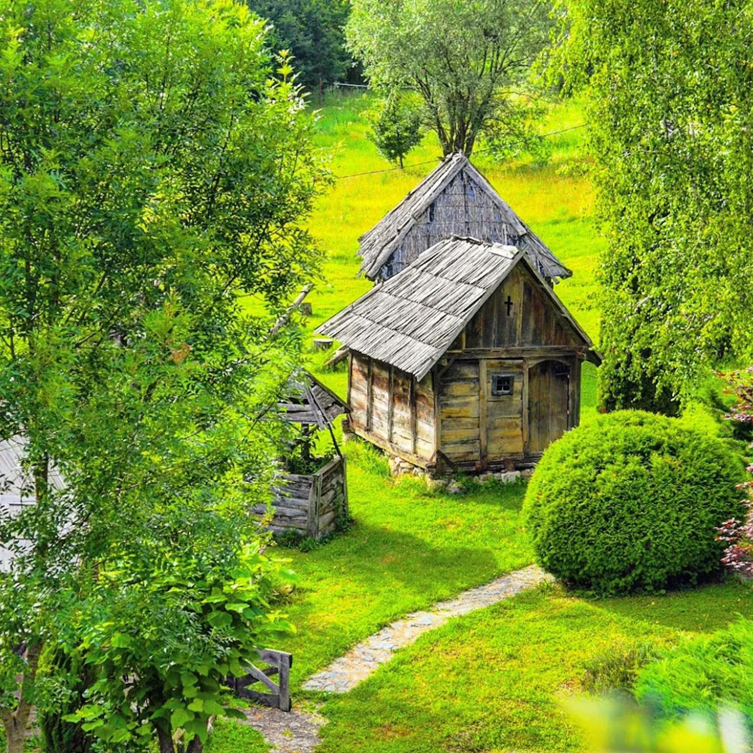 Kraljevsko selo Kotromanićevo