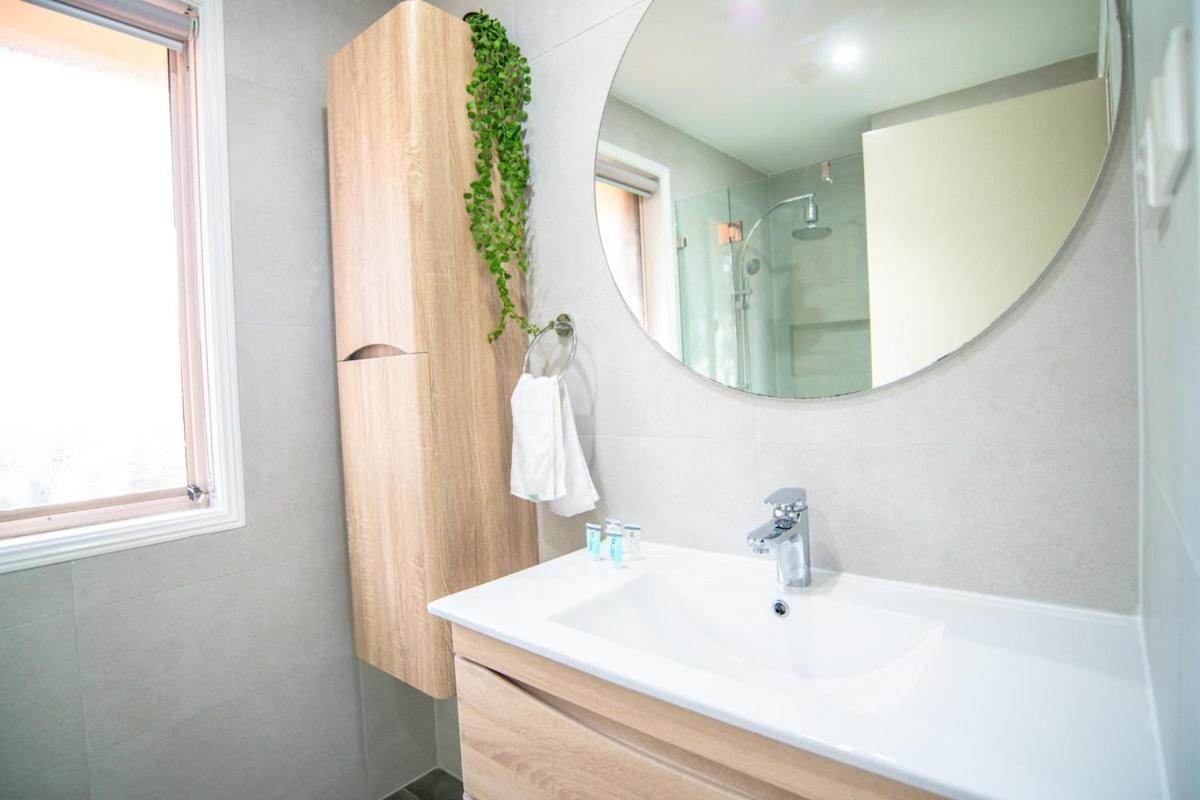3bedroom Townhouse at Dundas