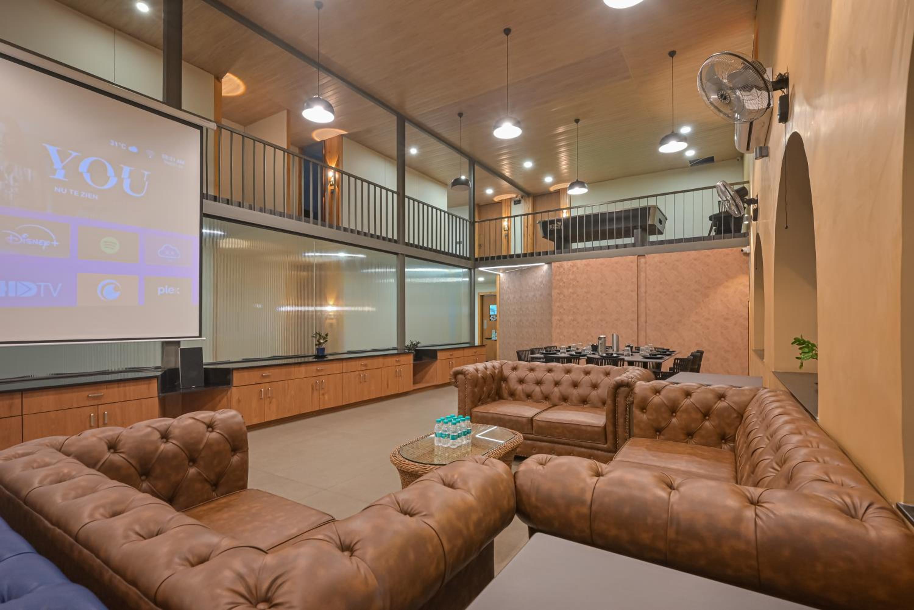 lounge
