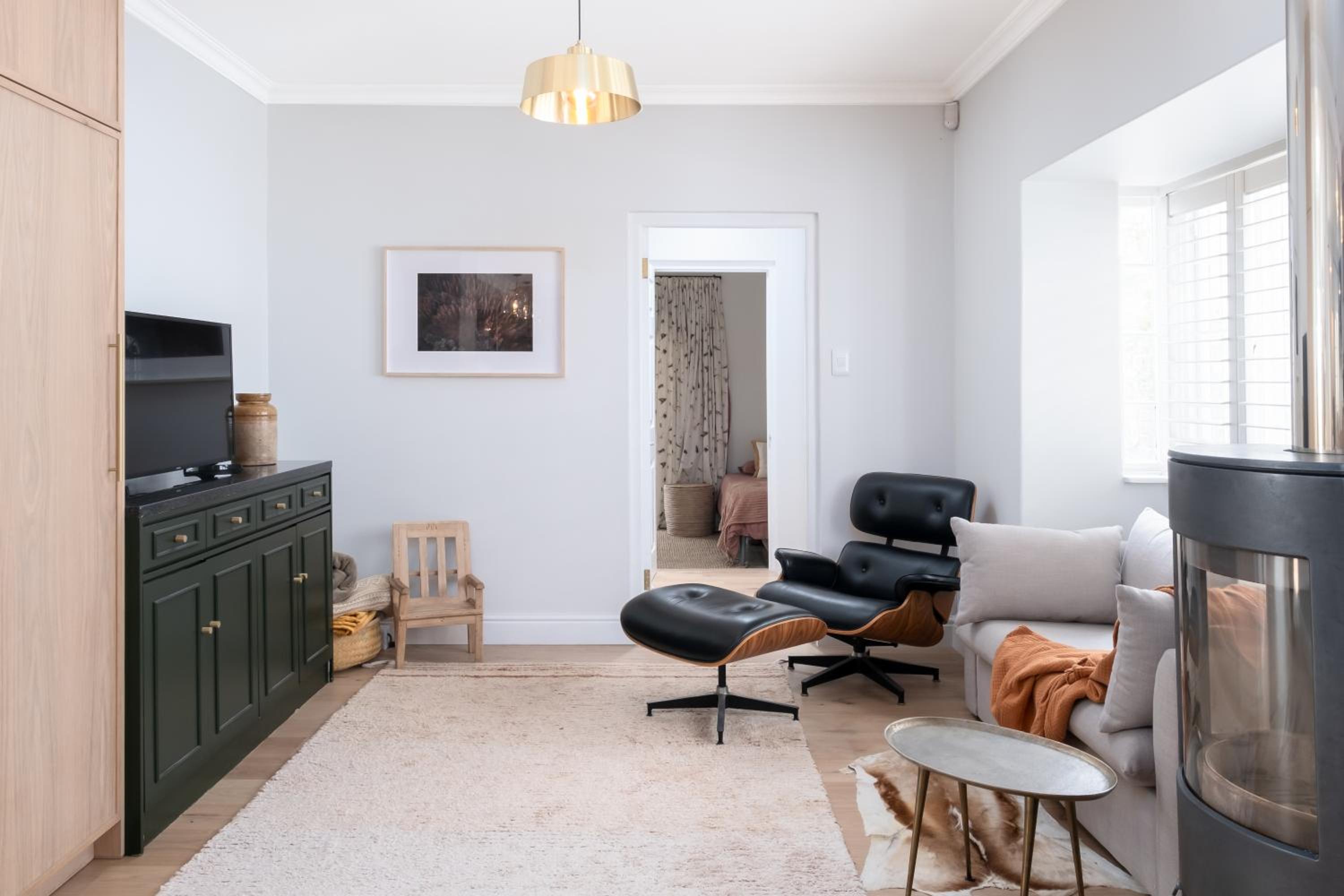 Stylish Central Modern - House Von Holdt view 4