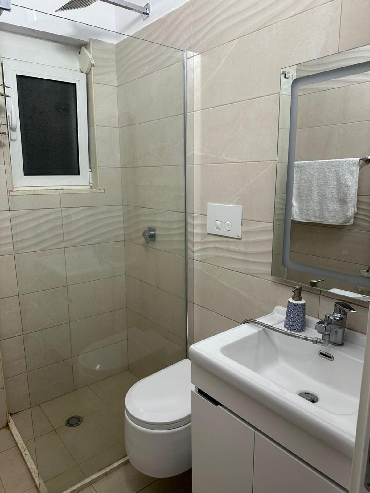 MaaX Appartment- Qerret- Albania