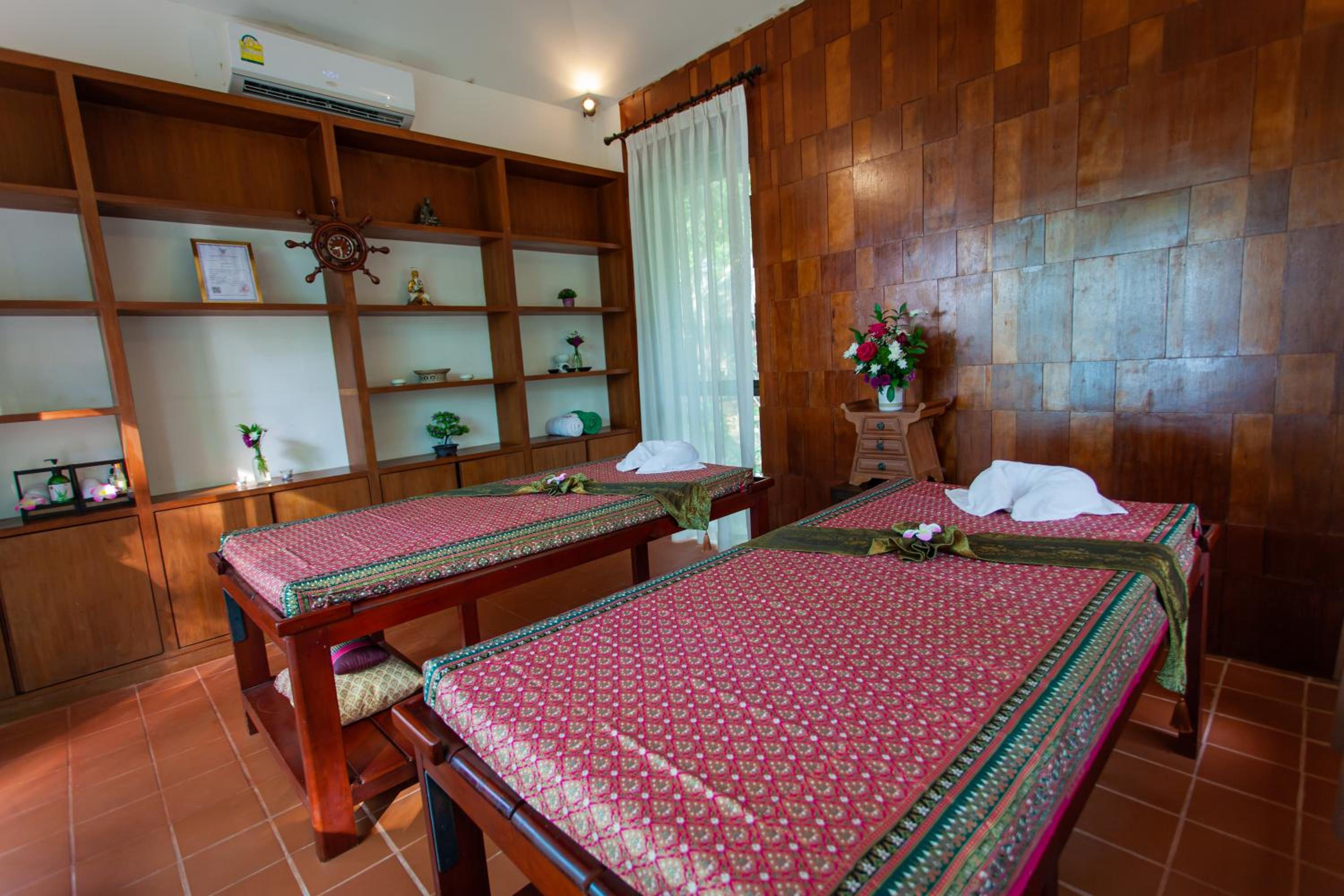Baan Krating Phuket Resort Naiharn-SHA Plus