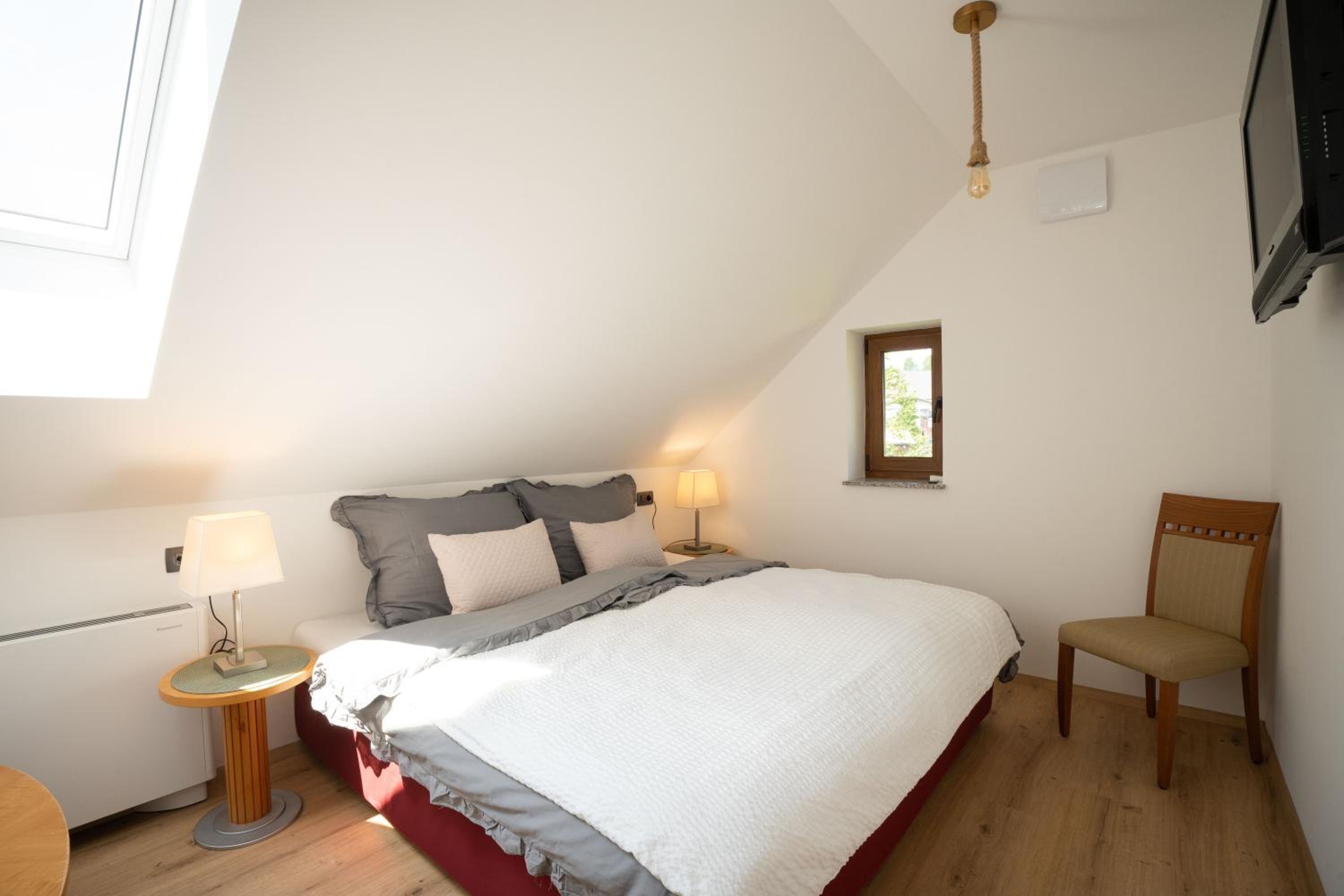 Aparthotel Hom at Vintgar view 4