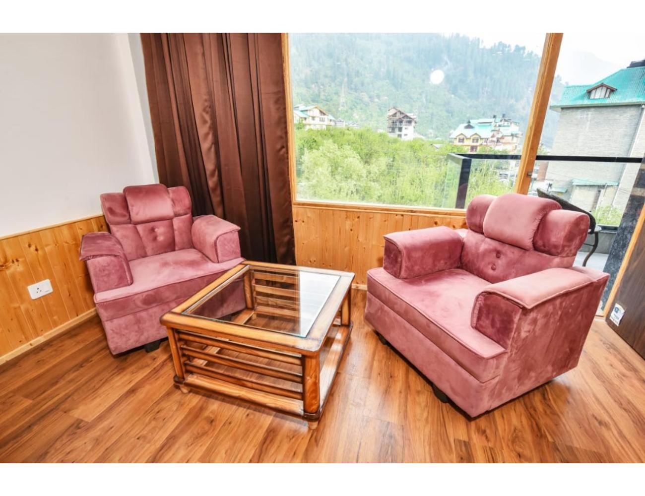Tree valley by Terraa Hotel, Manali view 5