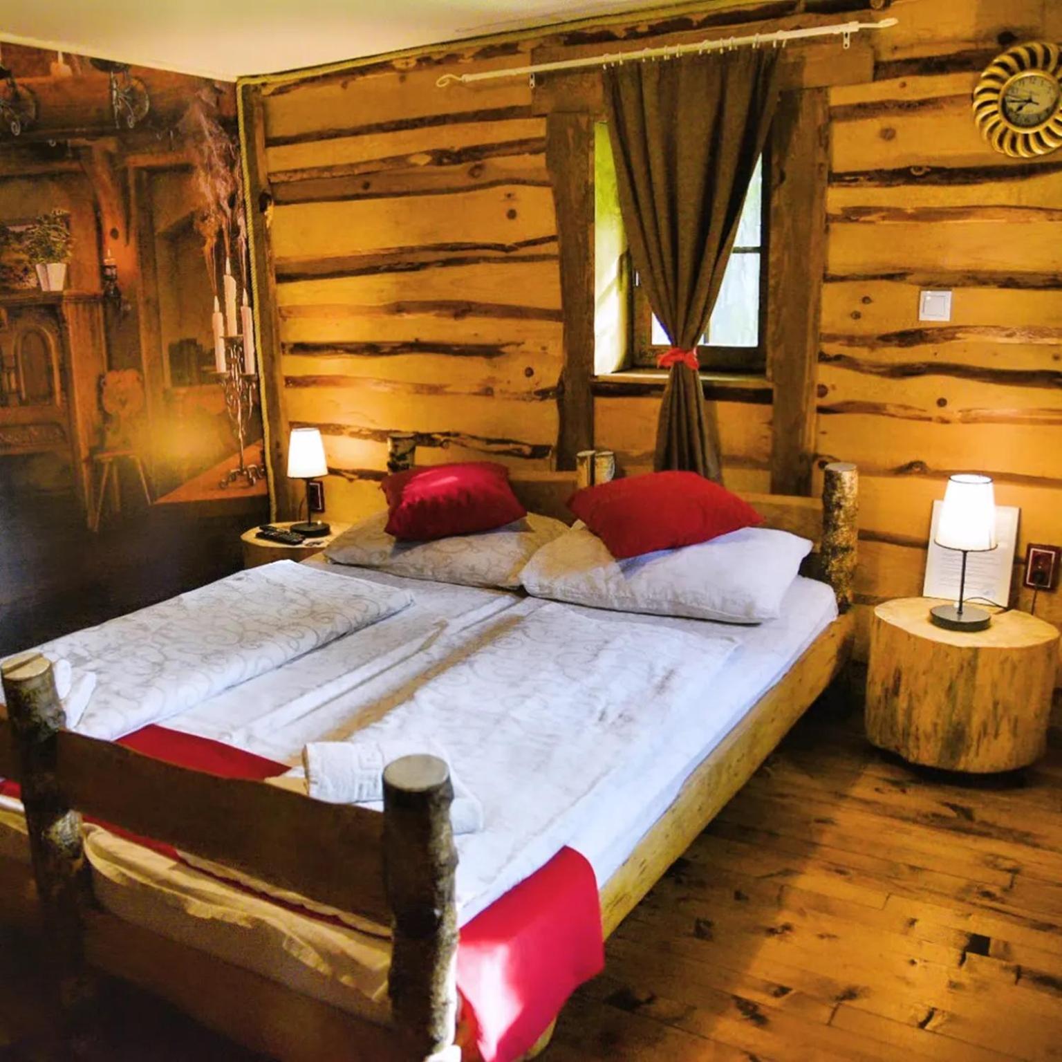 Kraljevsko selo Kotromanićevo