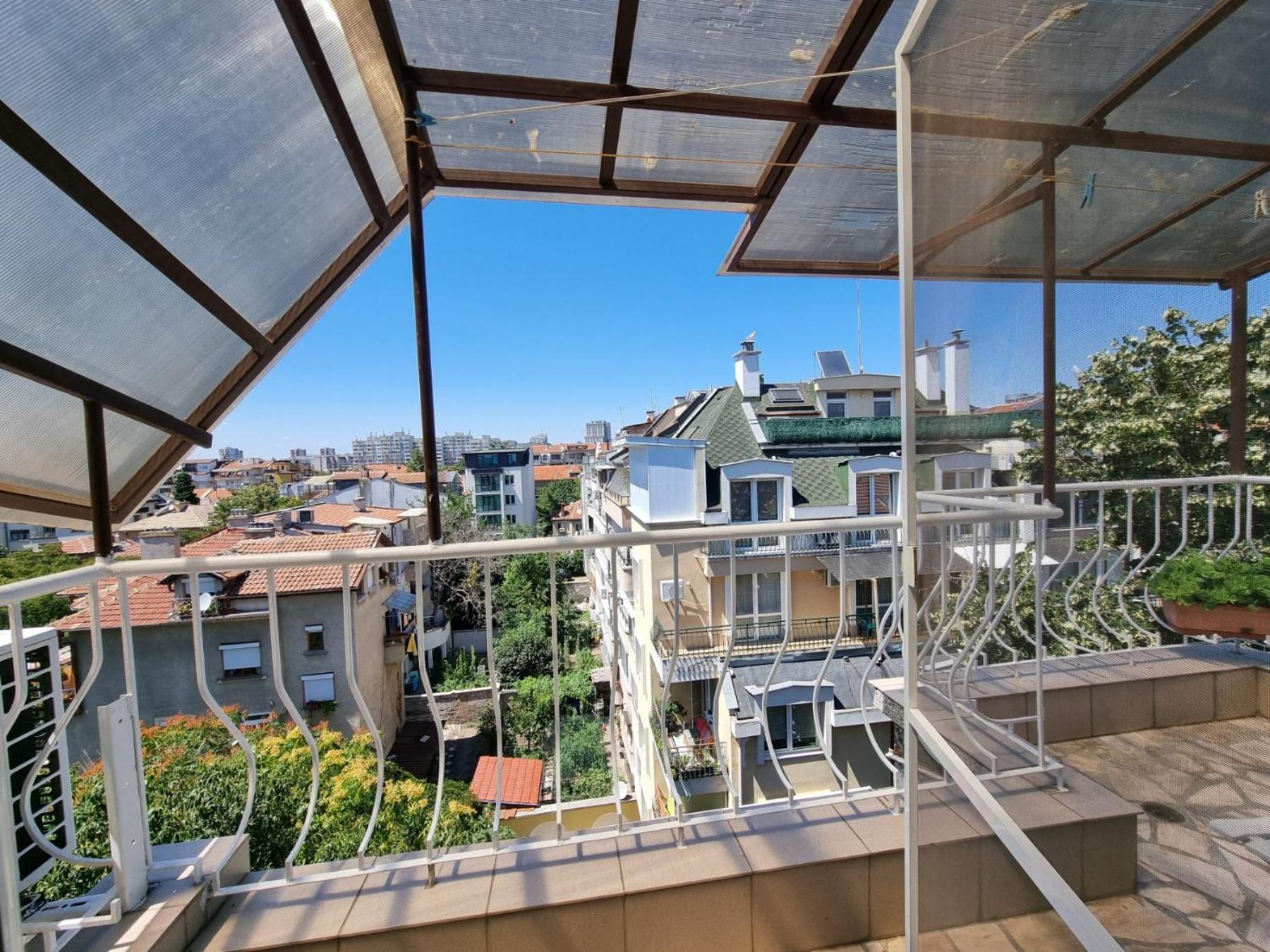 Two-Floor Sunny Apartment in City Centre