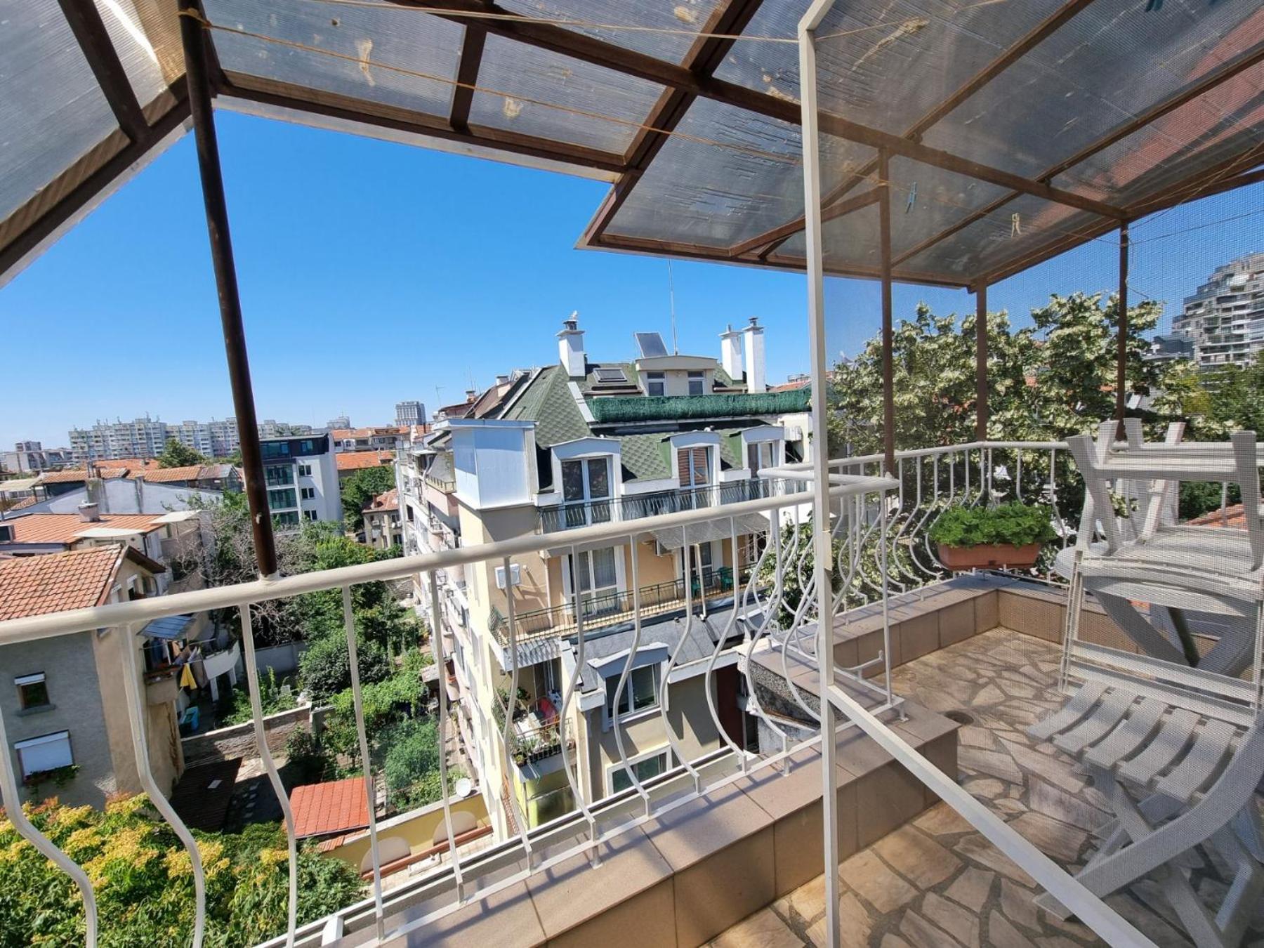 Two-Floor Sunny Apartment in City Centre