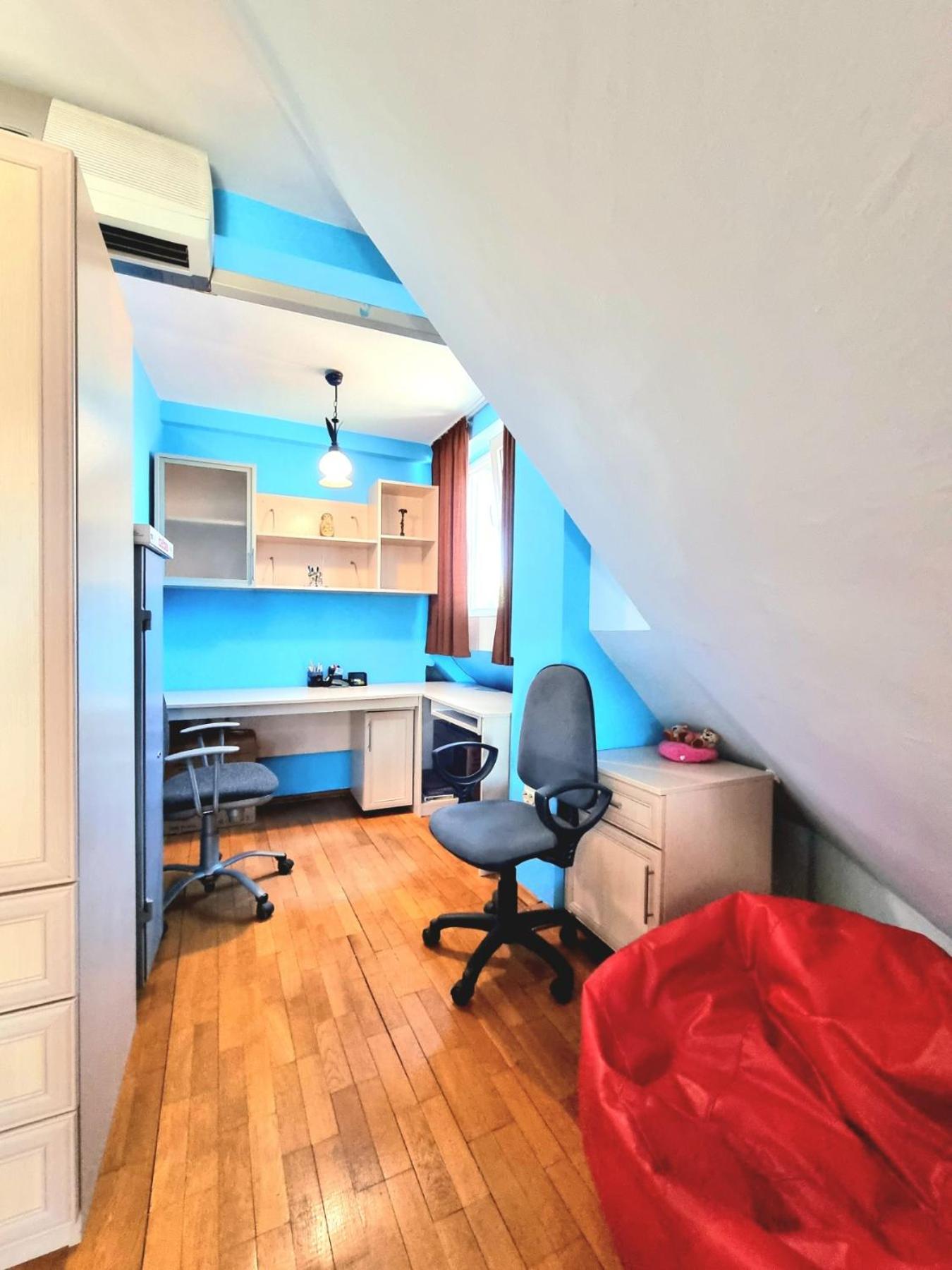 Two-Floor Sunny Apartment in City Centre