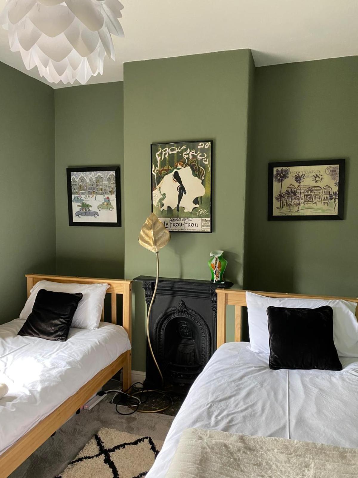 Victorian Farrar Cottage