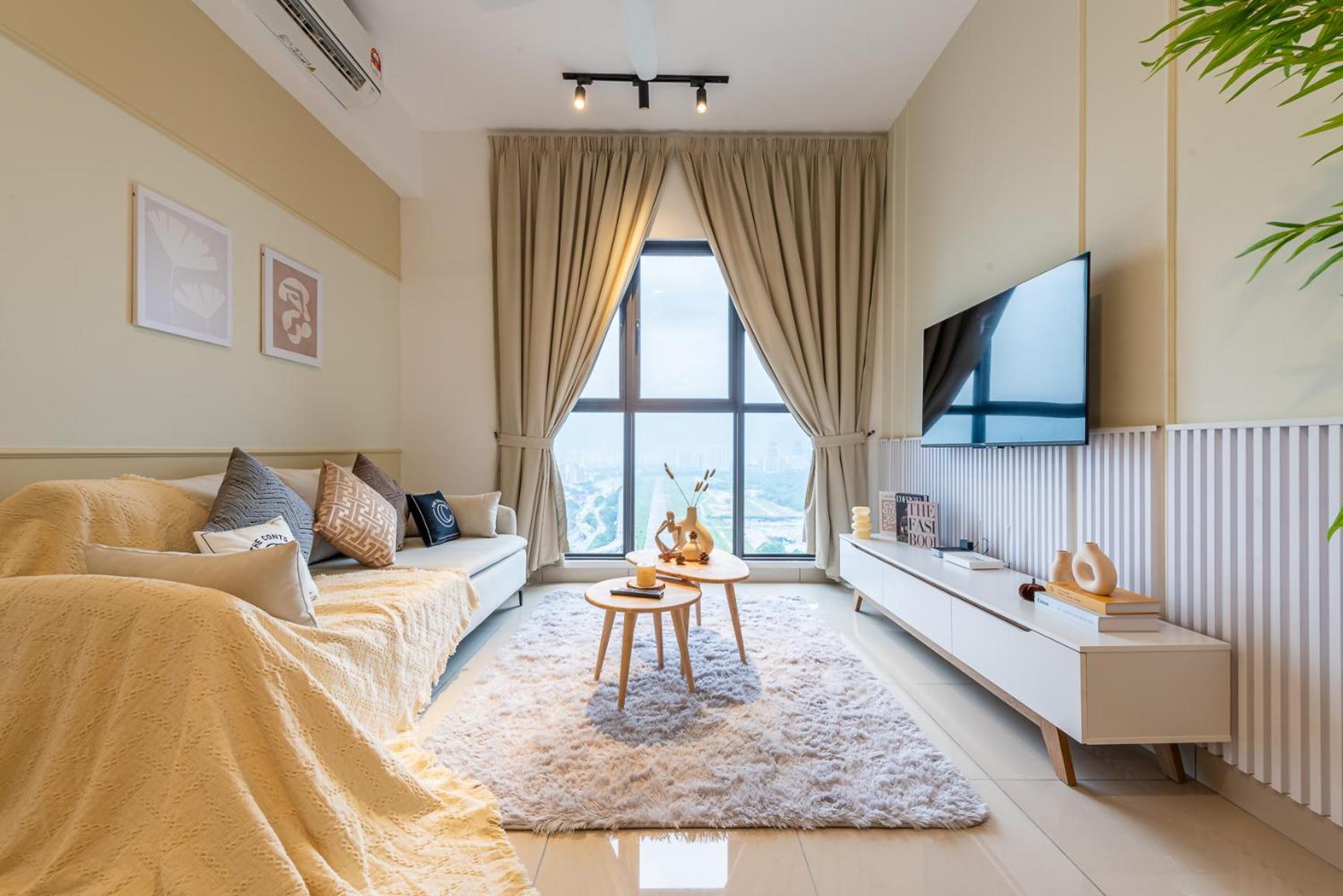 Tallest Concept Theme Suite KLCC
