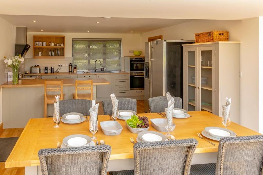 April Cottage - Luxury Country Bolthole