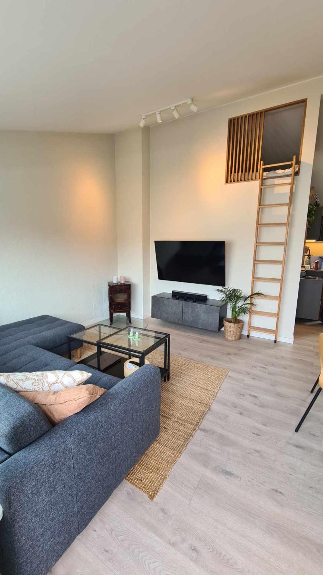 Modern One-Bedroom Apartment with balcony