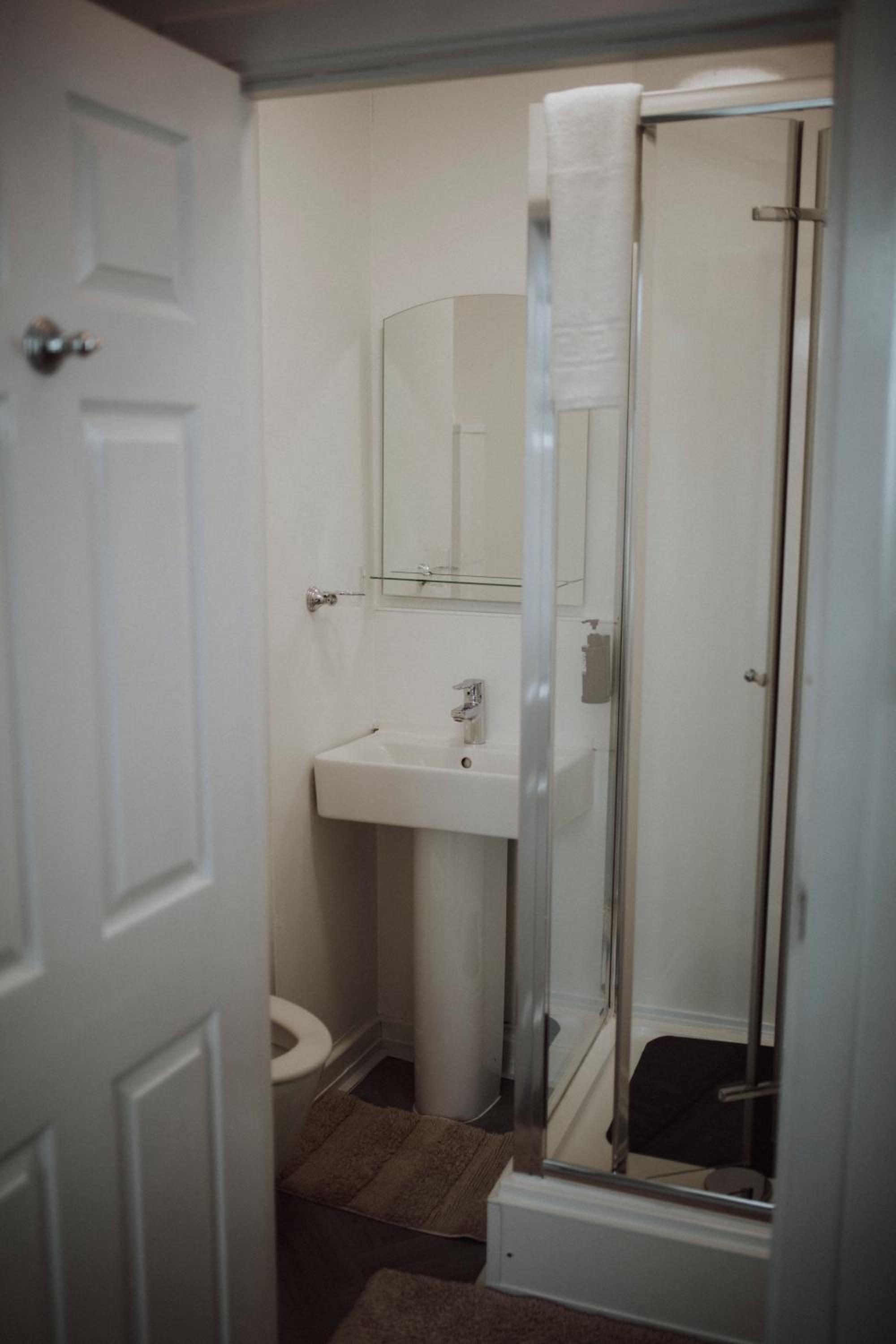16 Pilrig Guest House