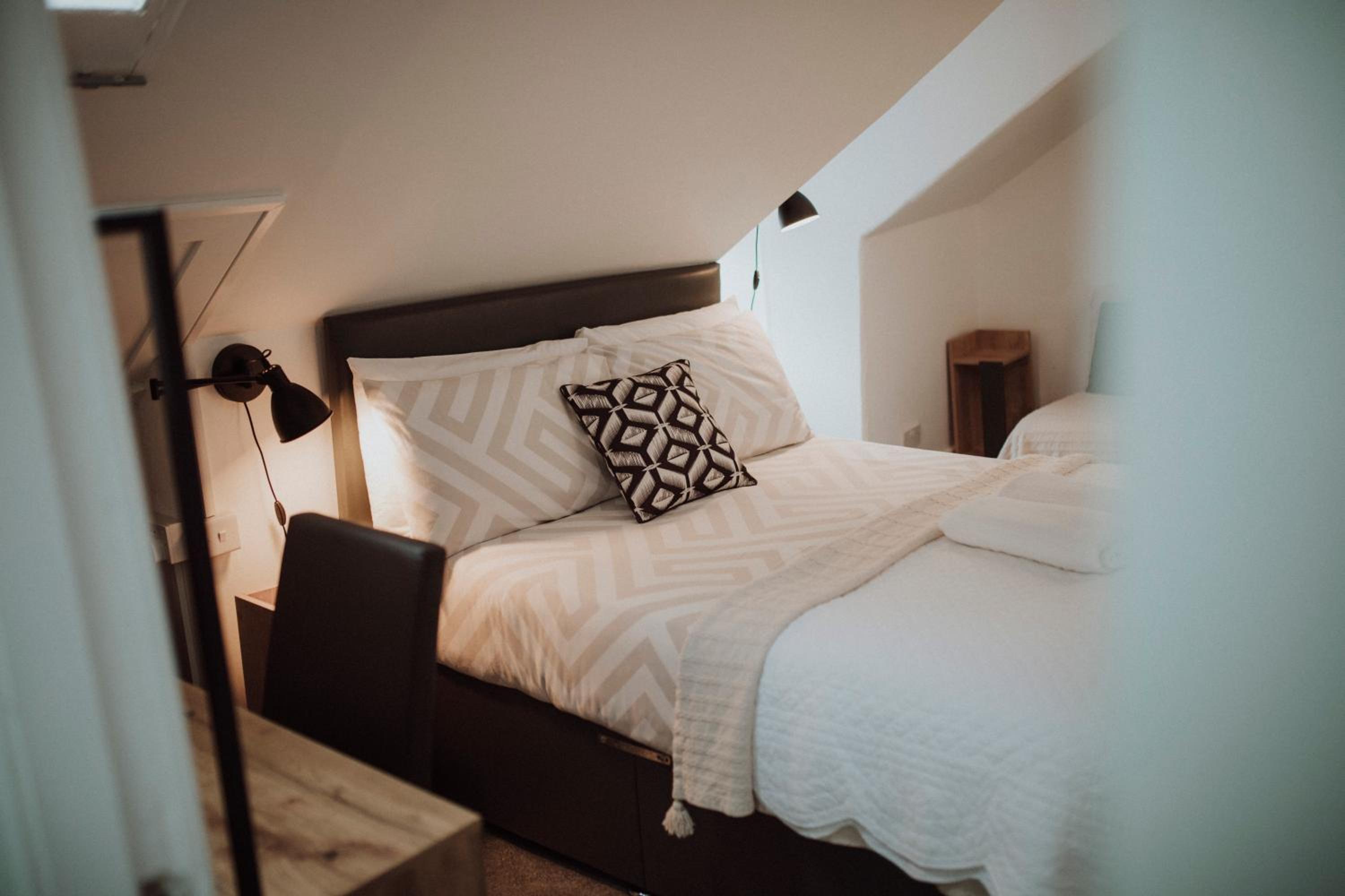 16 Pilrig Guest House