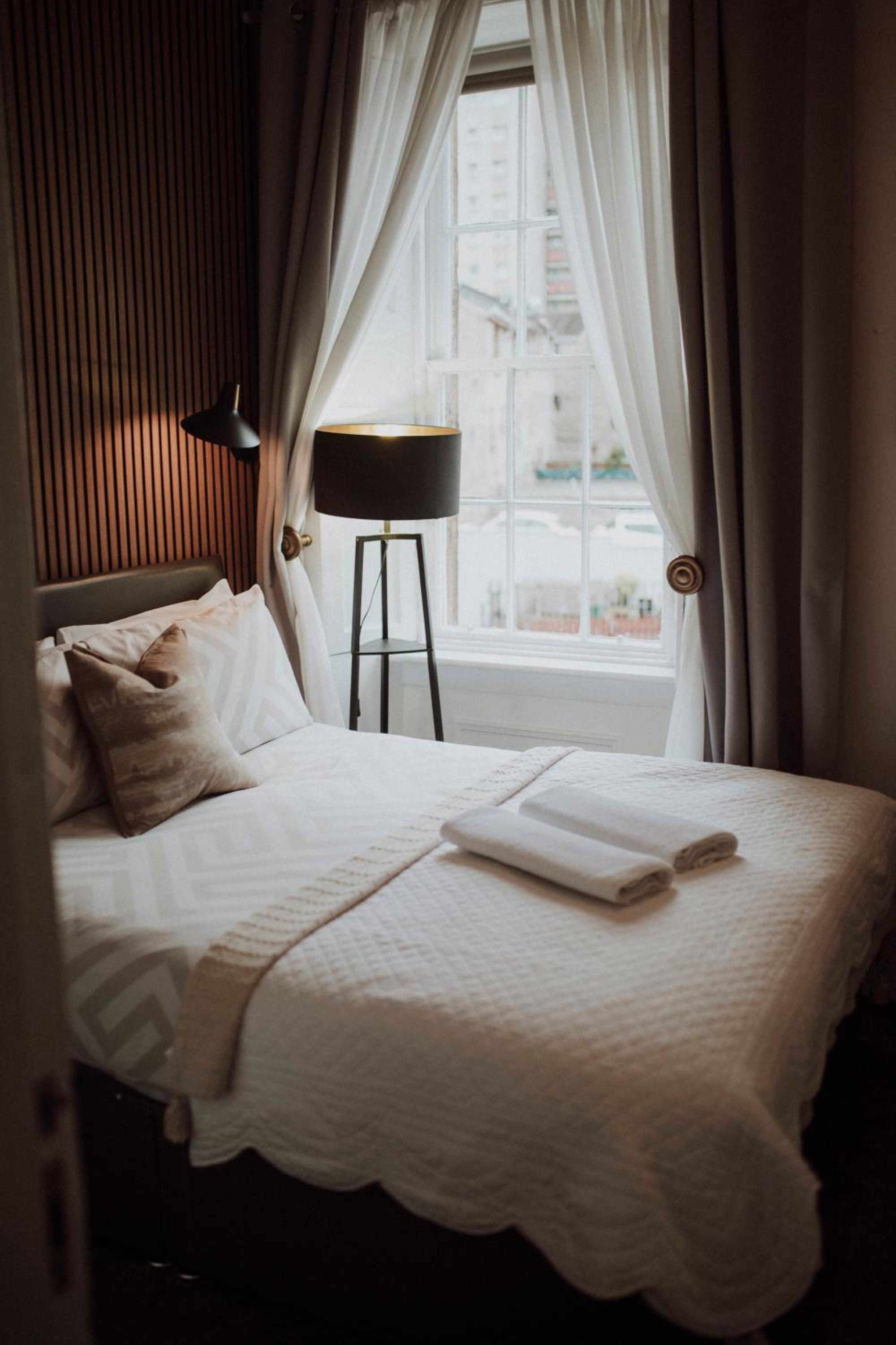 16 Pilrig Guest House