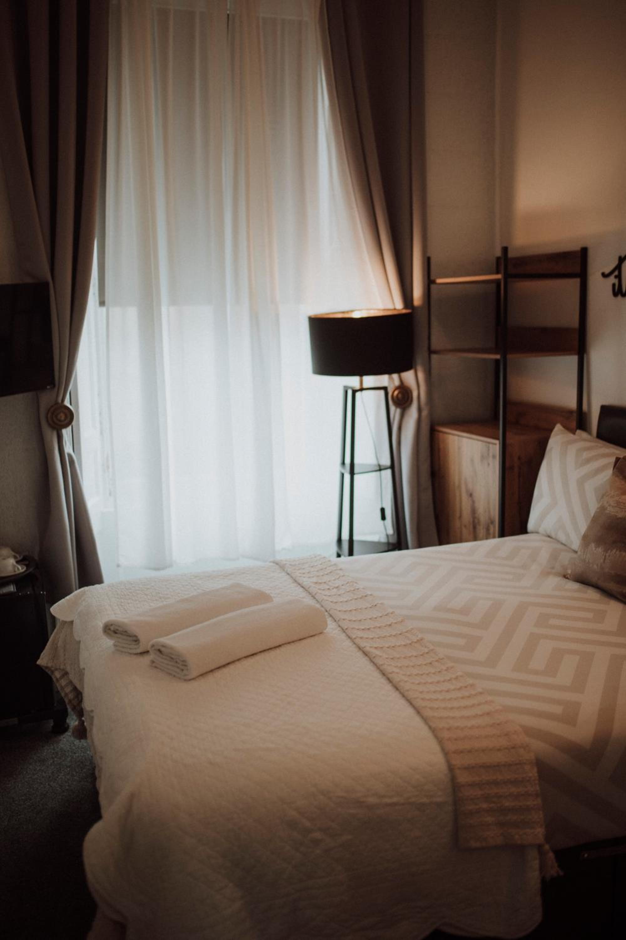 16 Pilrig Guest House