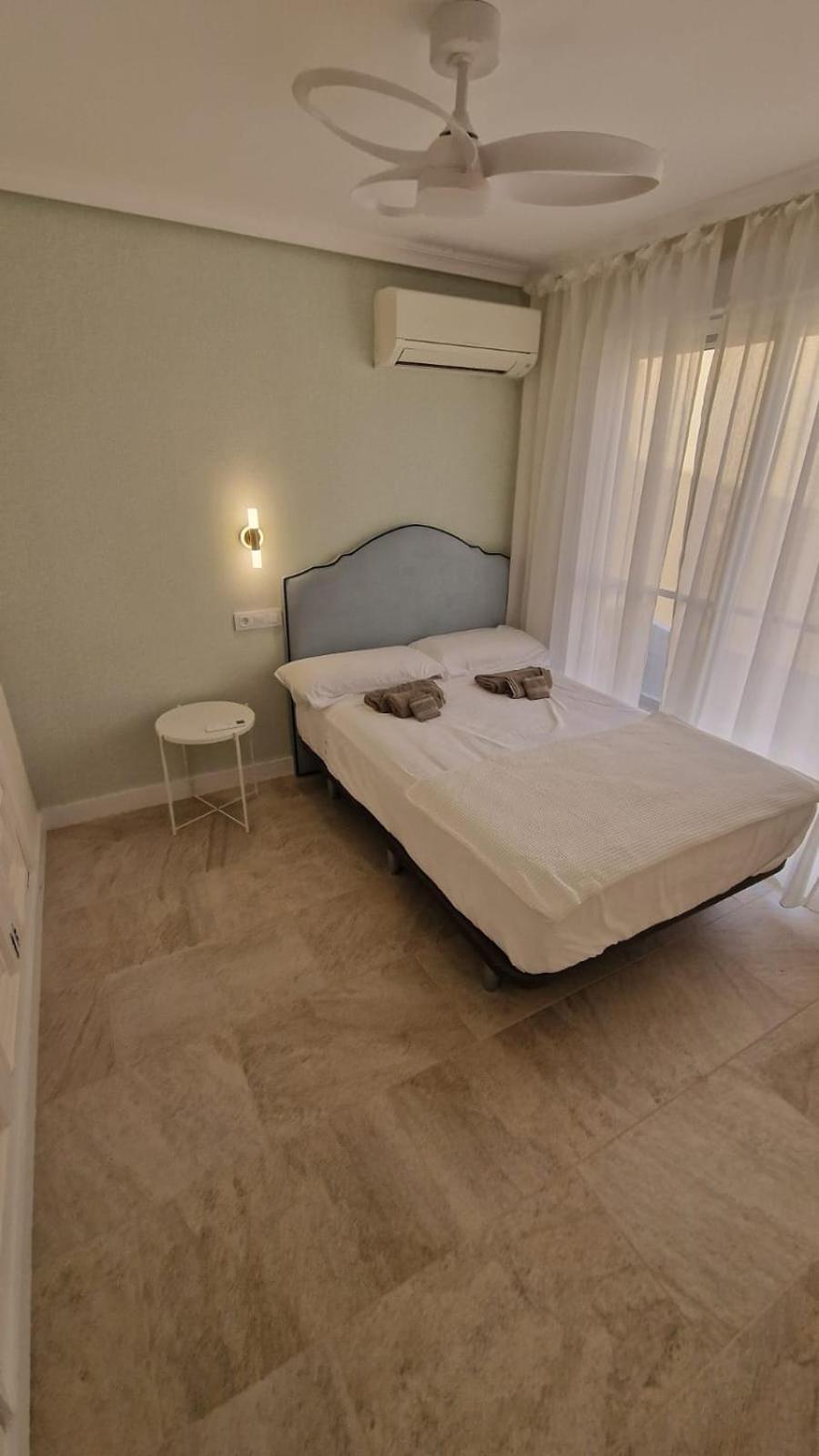 Beachfront vila