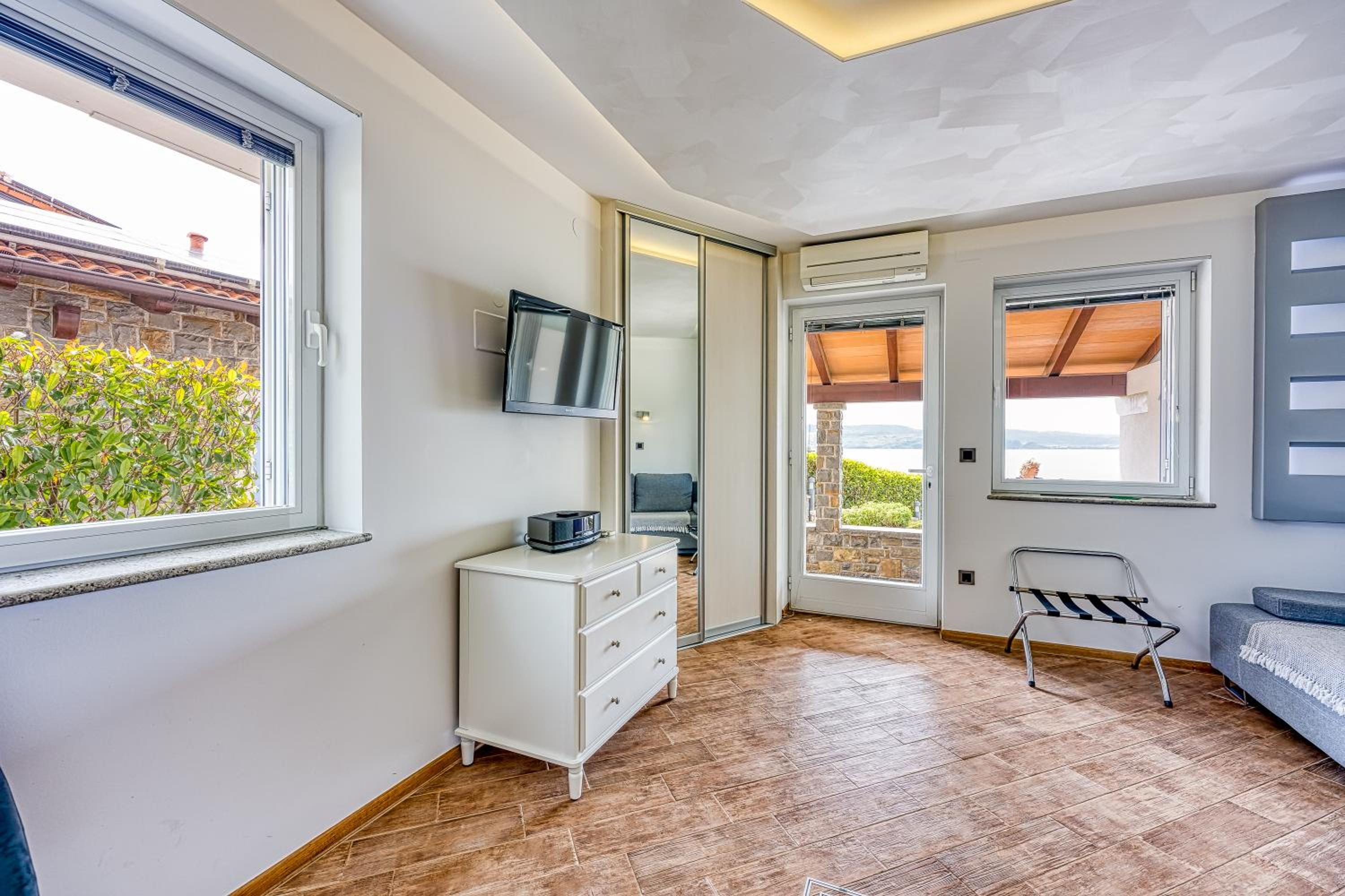 Debeli Rtič Apartments