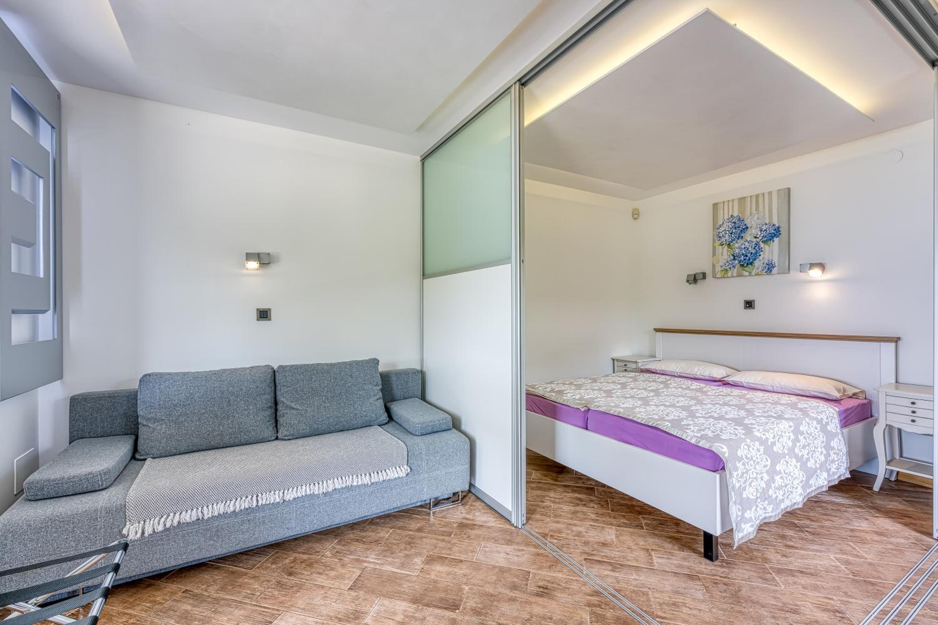 Debeli Rtič Apartments