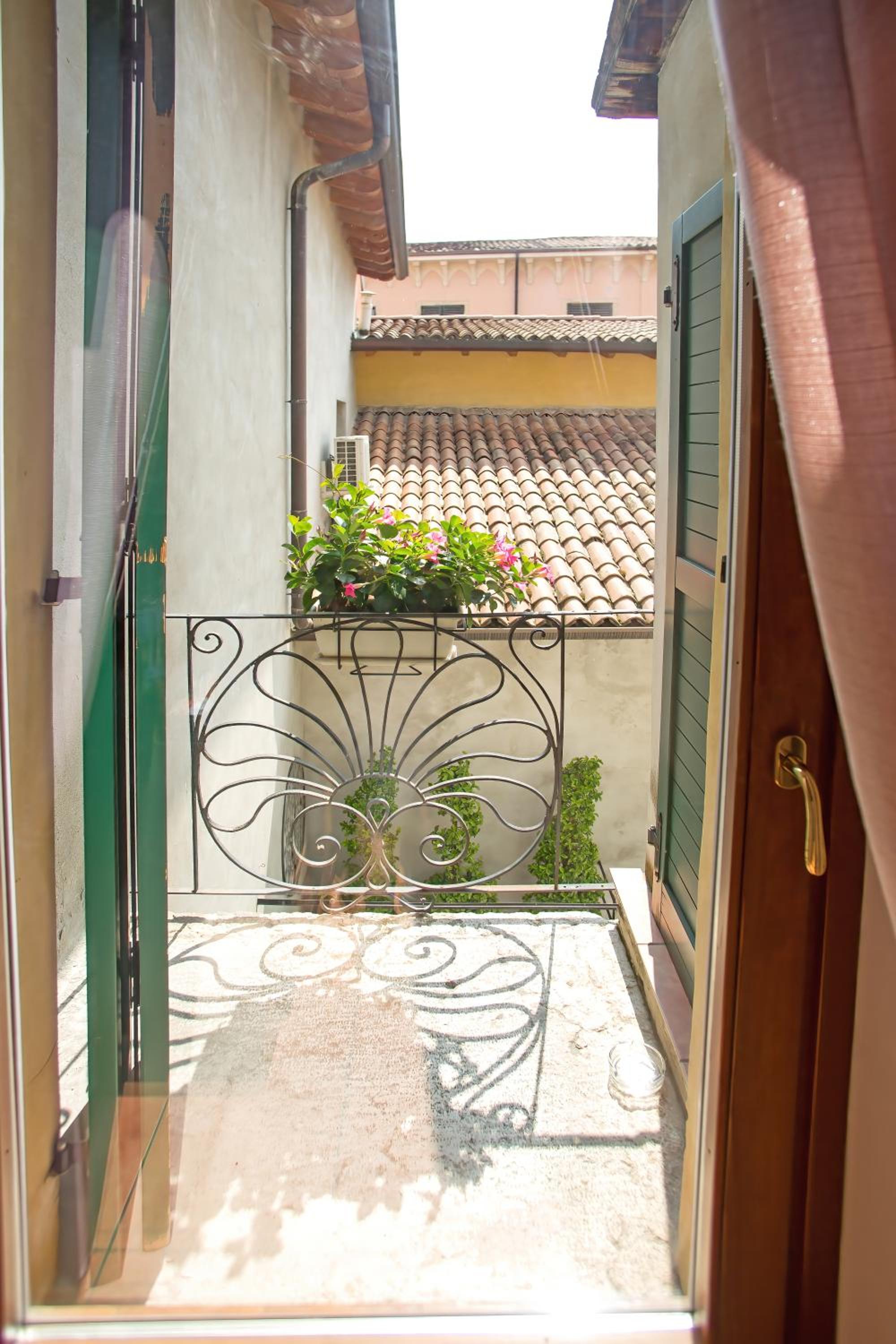 Veronetta House