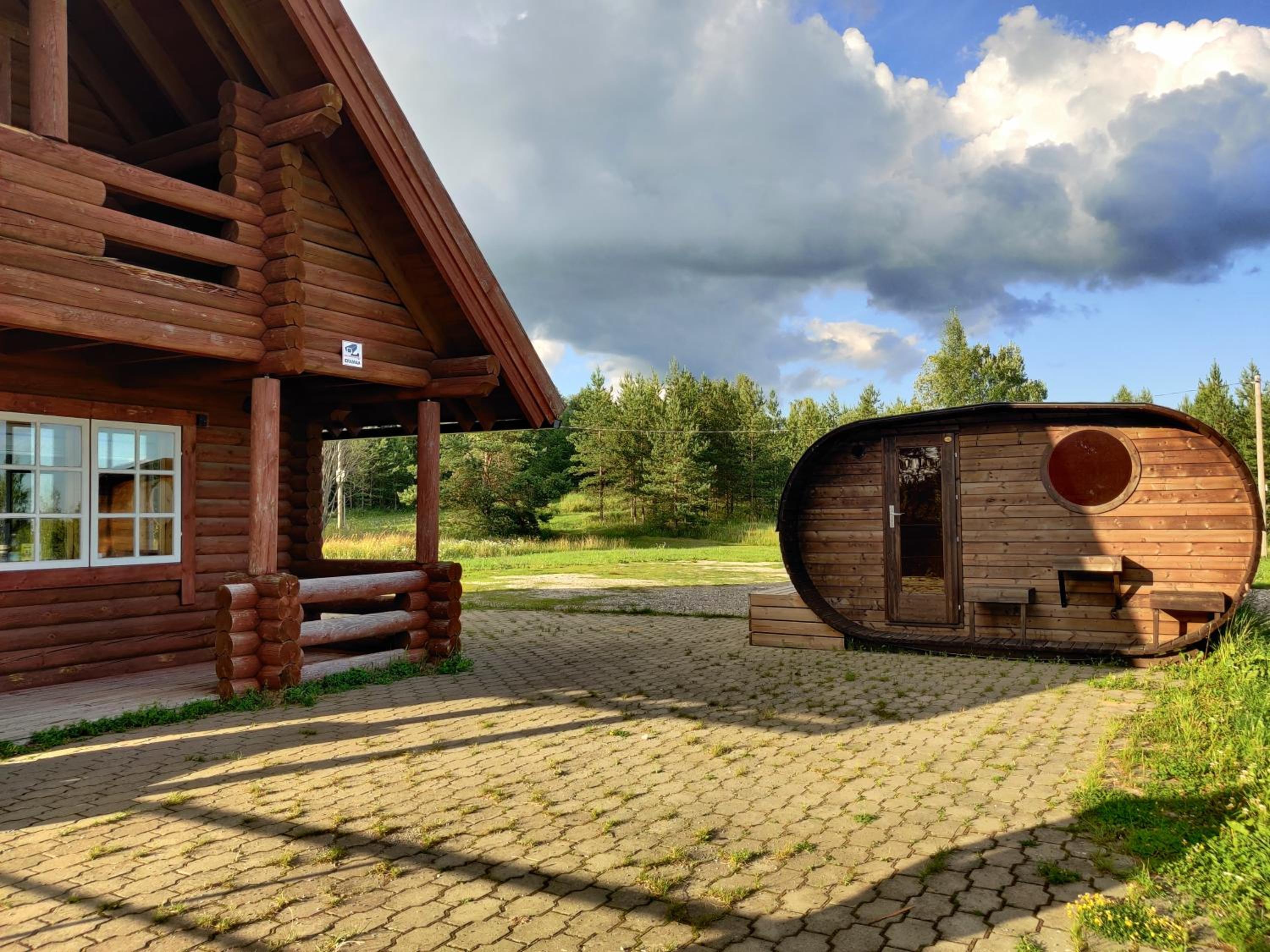Tapa Cottage next to disc golf. view 2