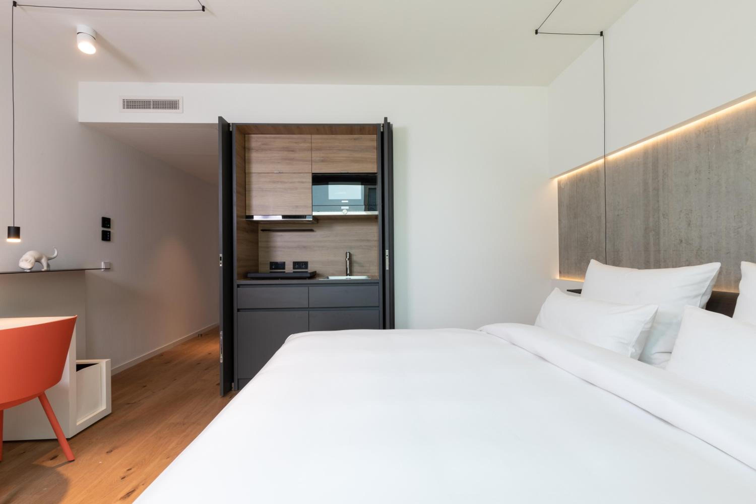 Berlin Vacations - KPM Hotel Residences - Property Image 14