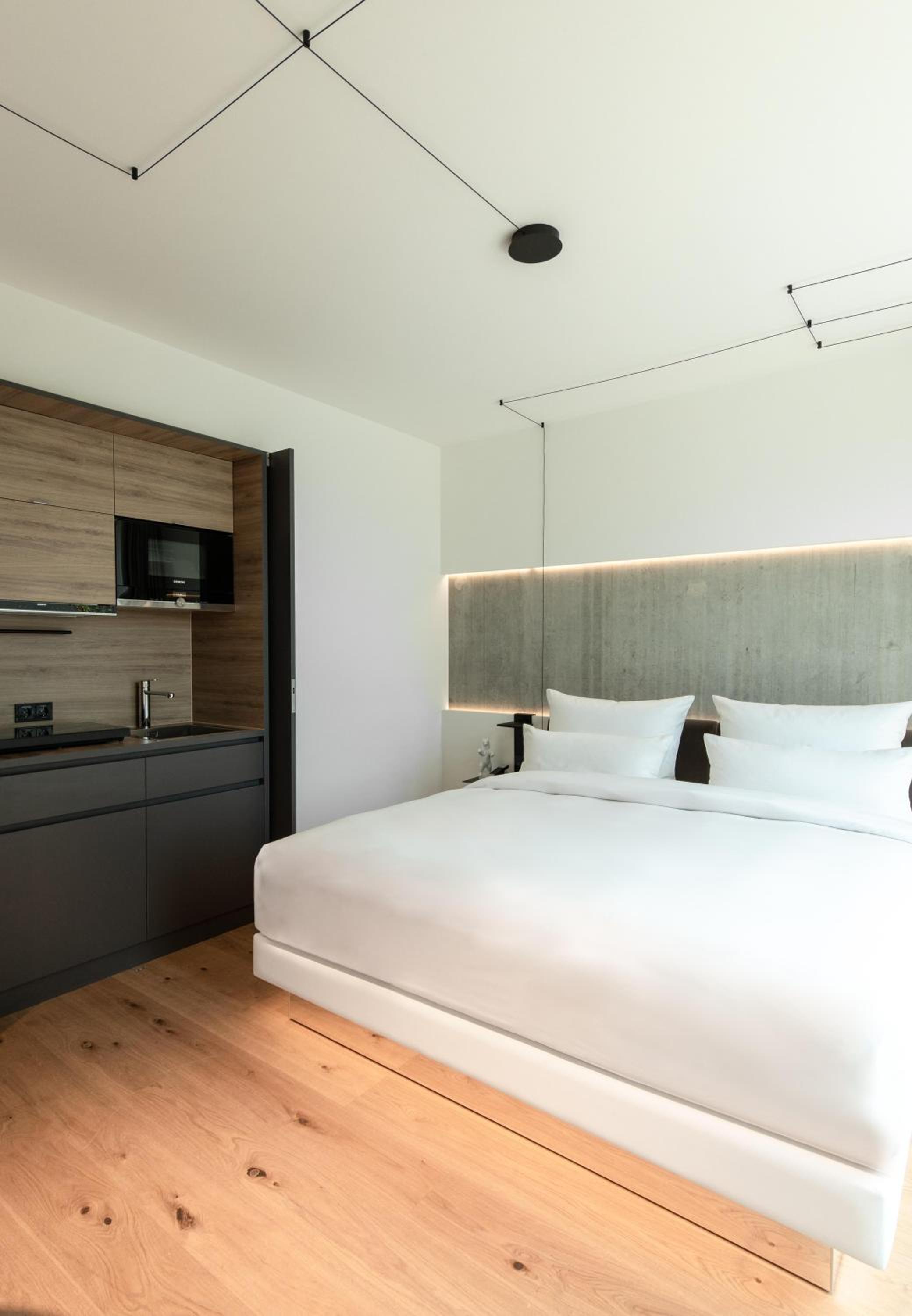 Berlin Vacations - KPM Hotel  Residences - Property Image 1