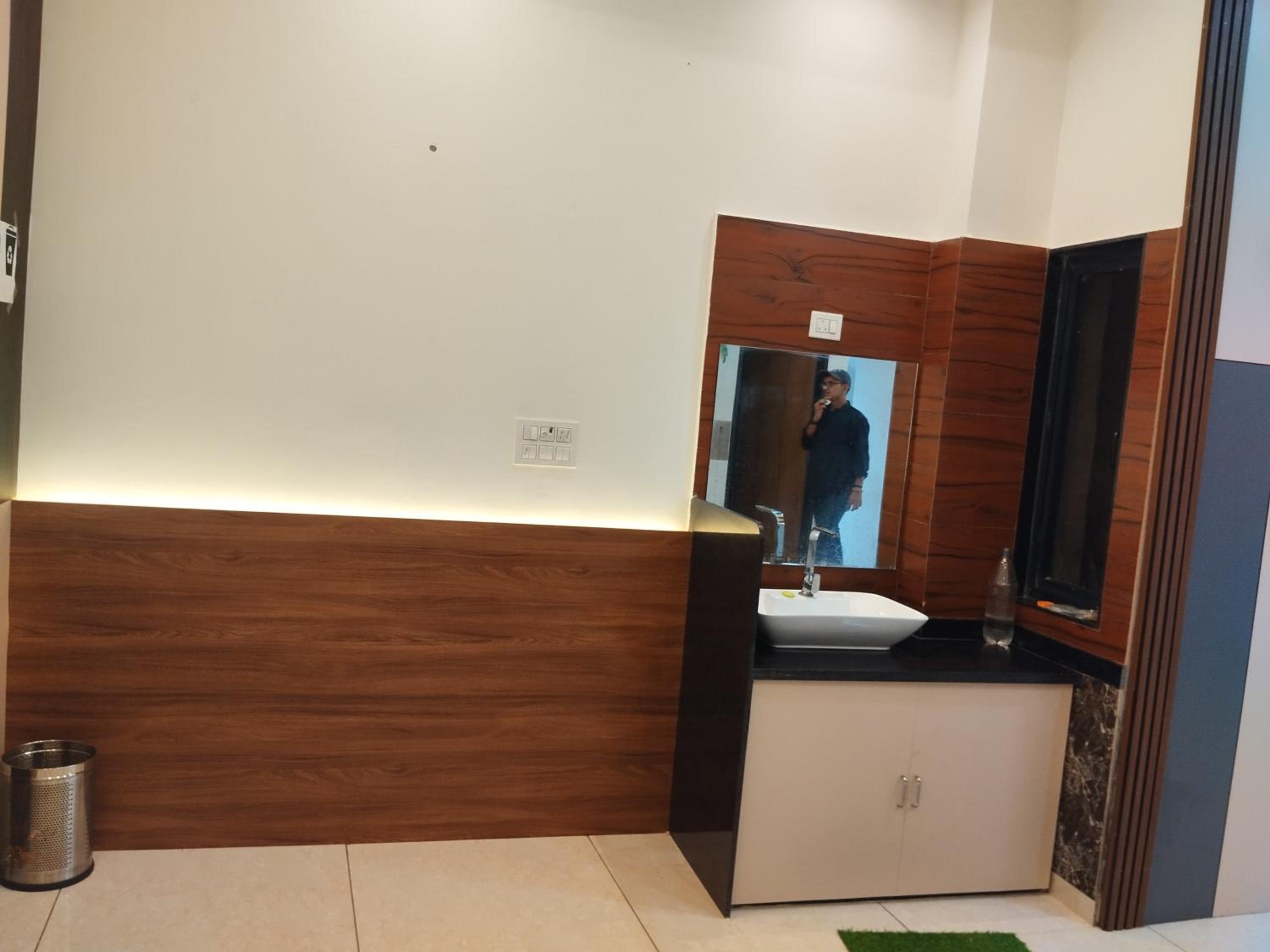 Adarsh Palace & Restaurant