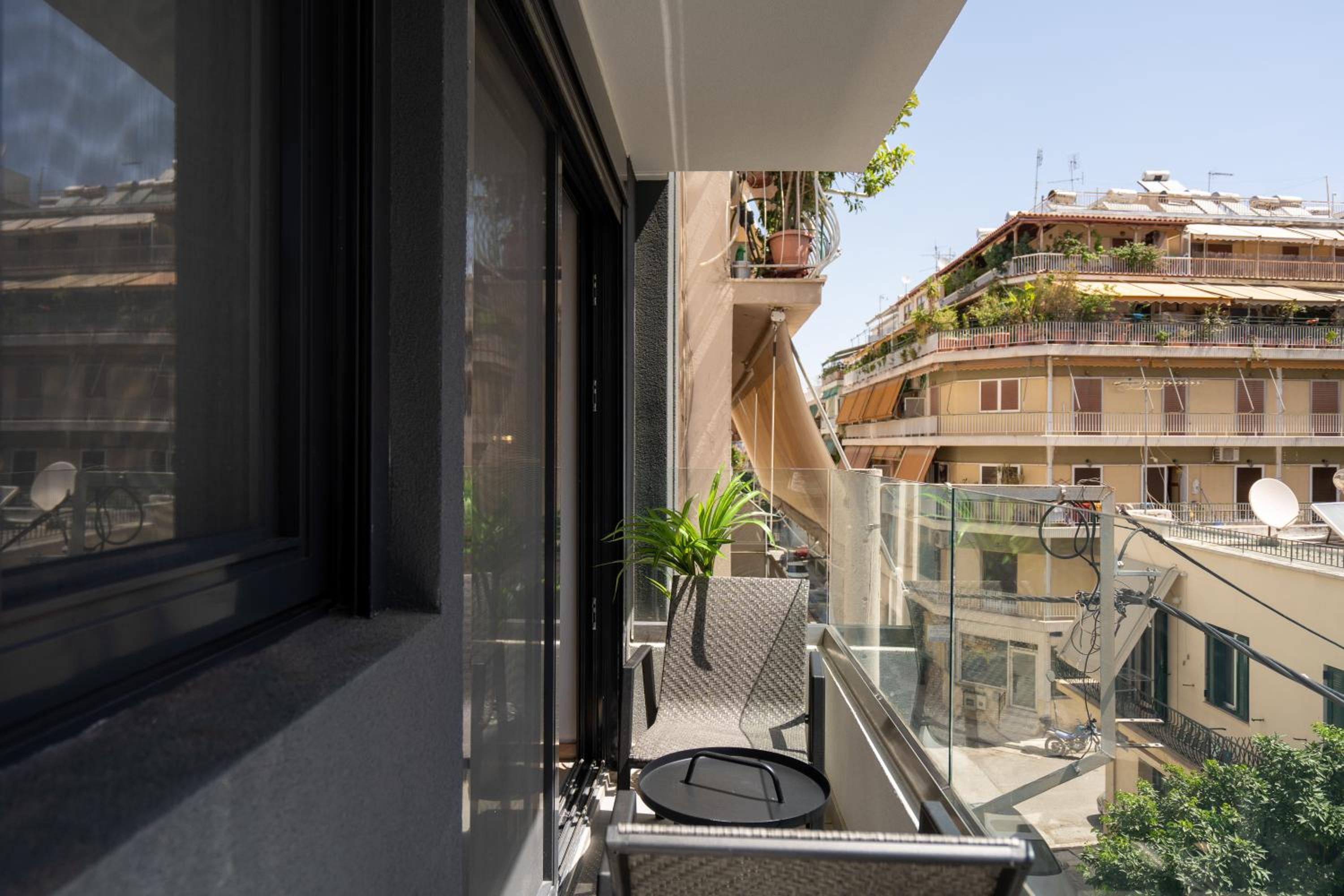 Kosmos Luxury Residences