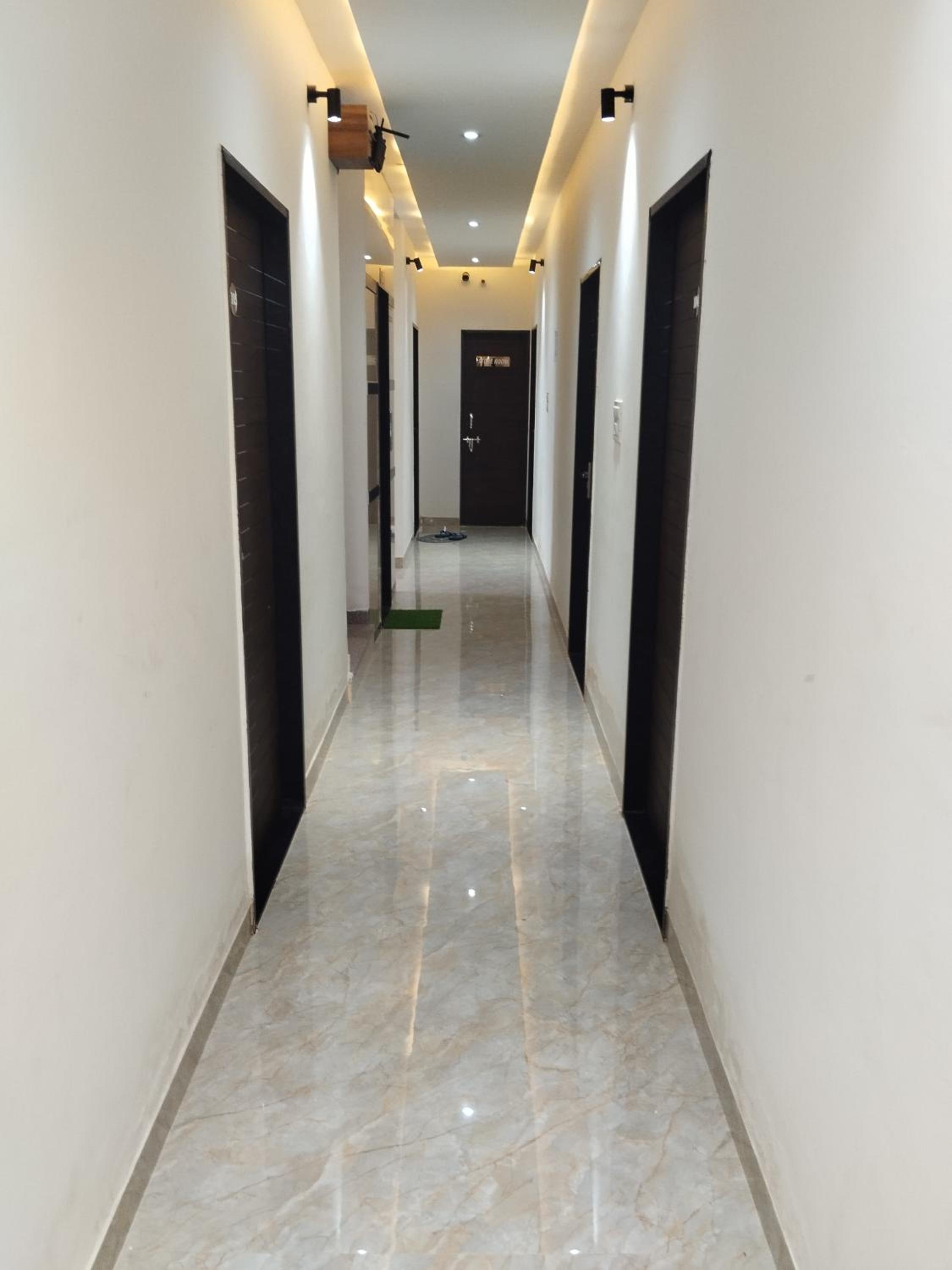 Adarsh Palace & Restaurant