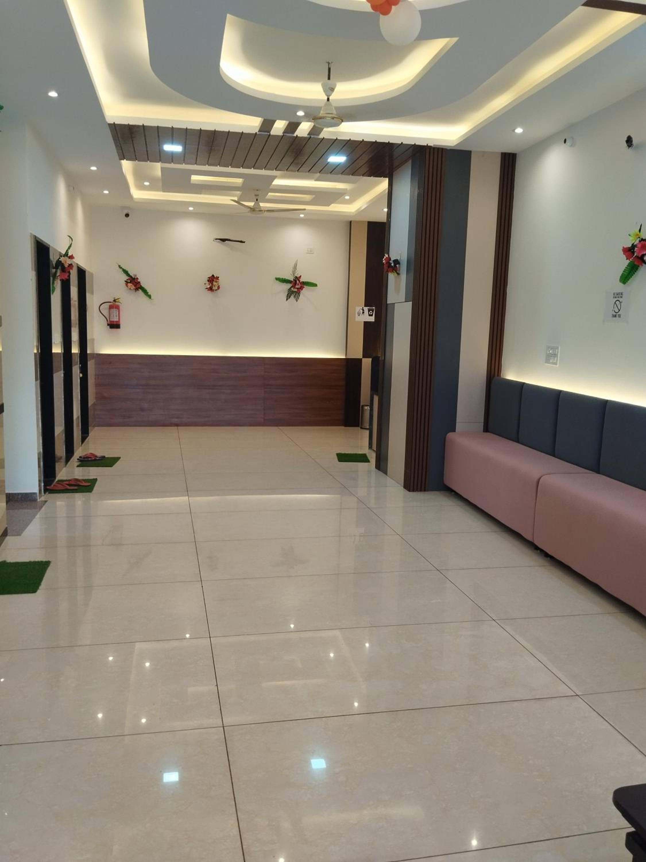 Adarsh Palace & Restaurant
