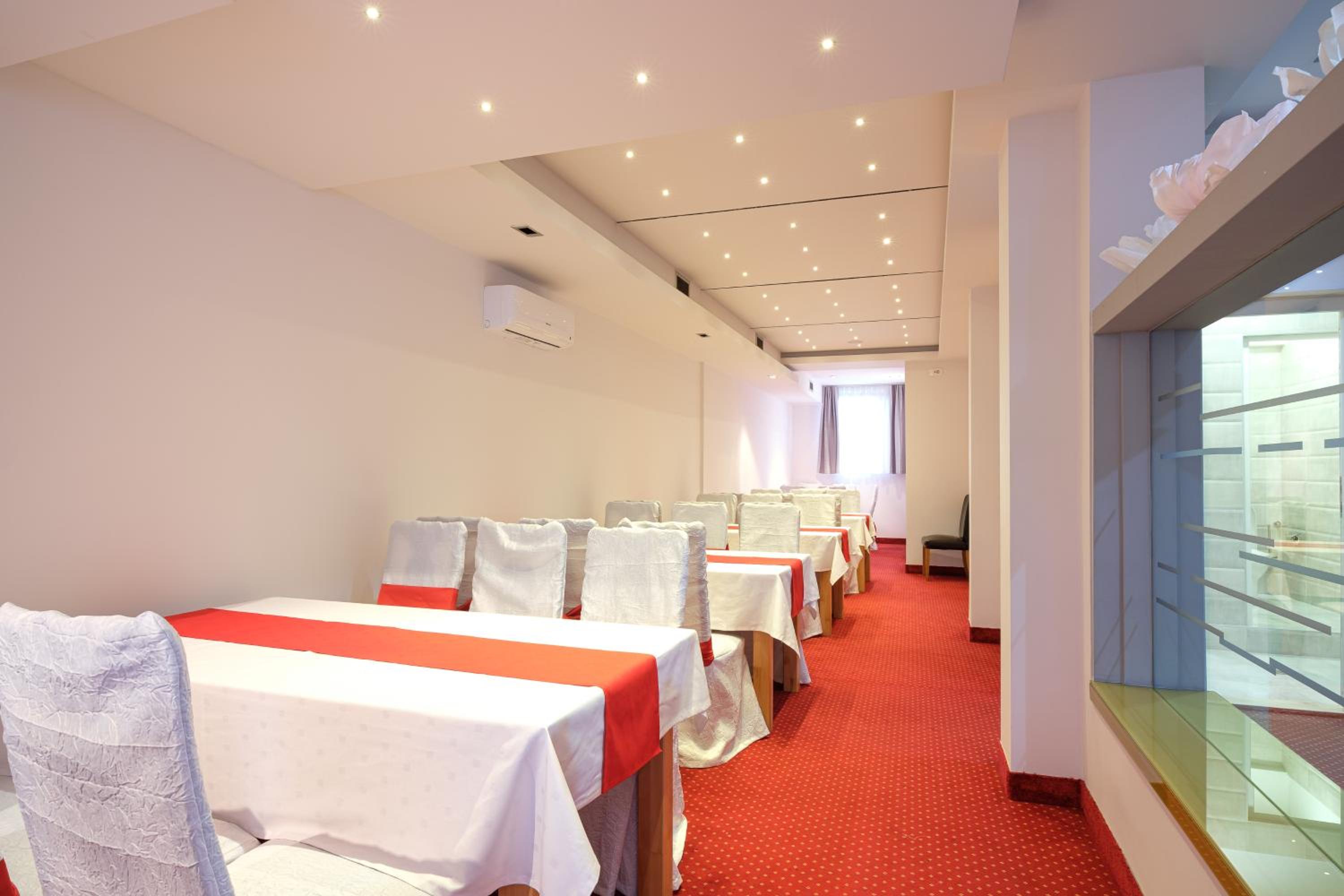 meeting & event spaces