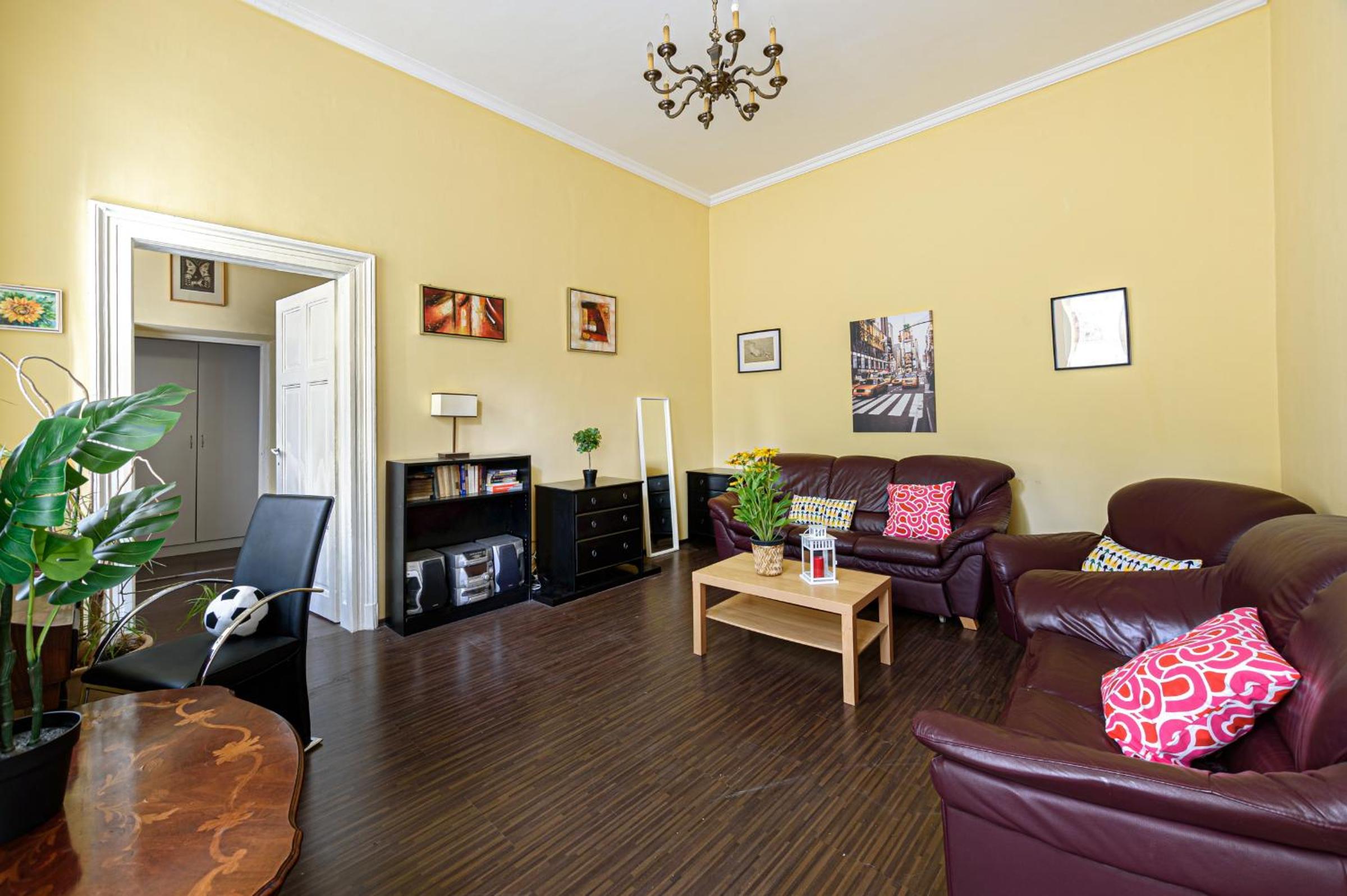 Soho Street Private Apartment 6 Persons