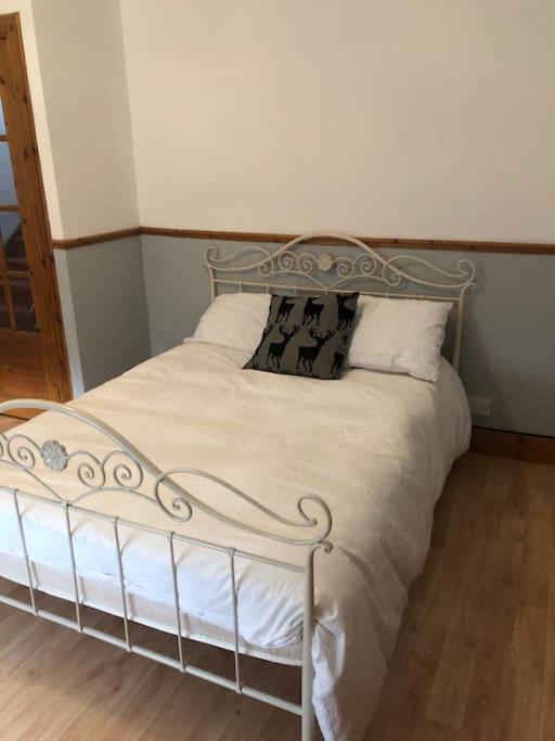House in Drymen Village with free local health club access