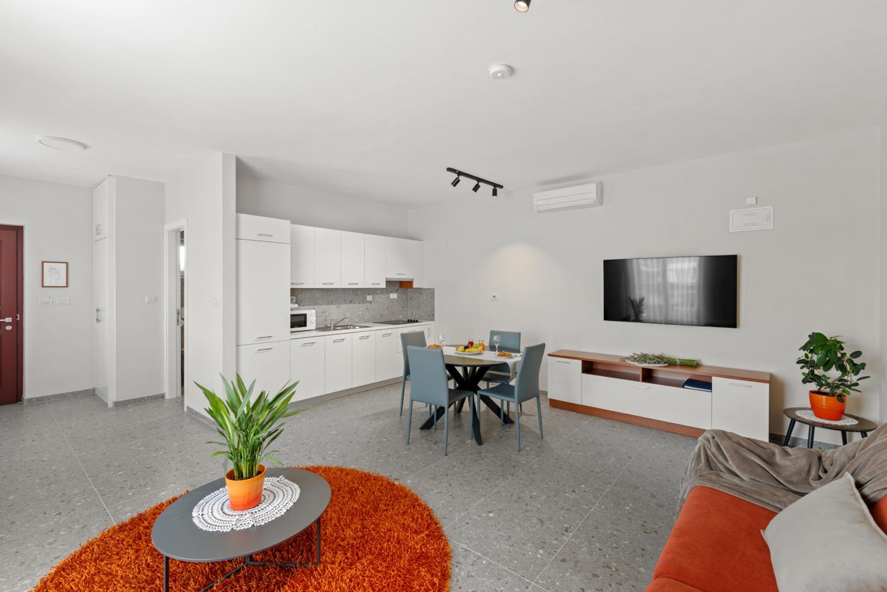 Apartment Complex Irena with Pool - Property Image 87