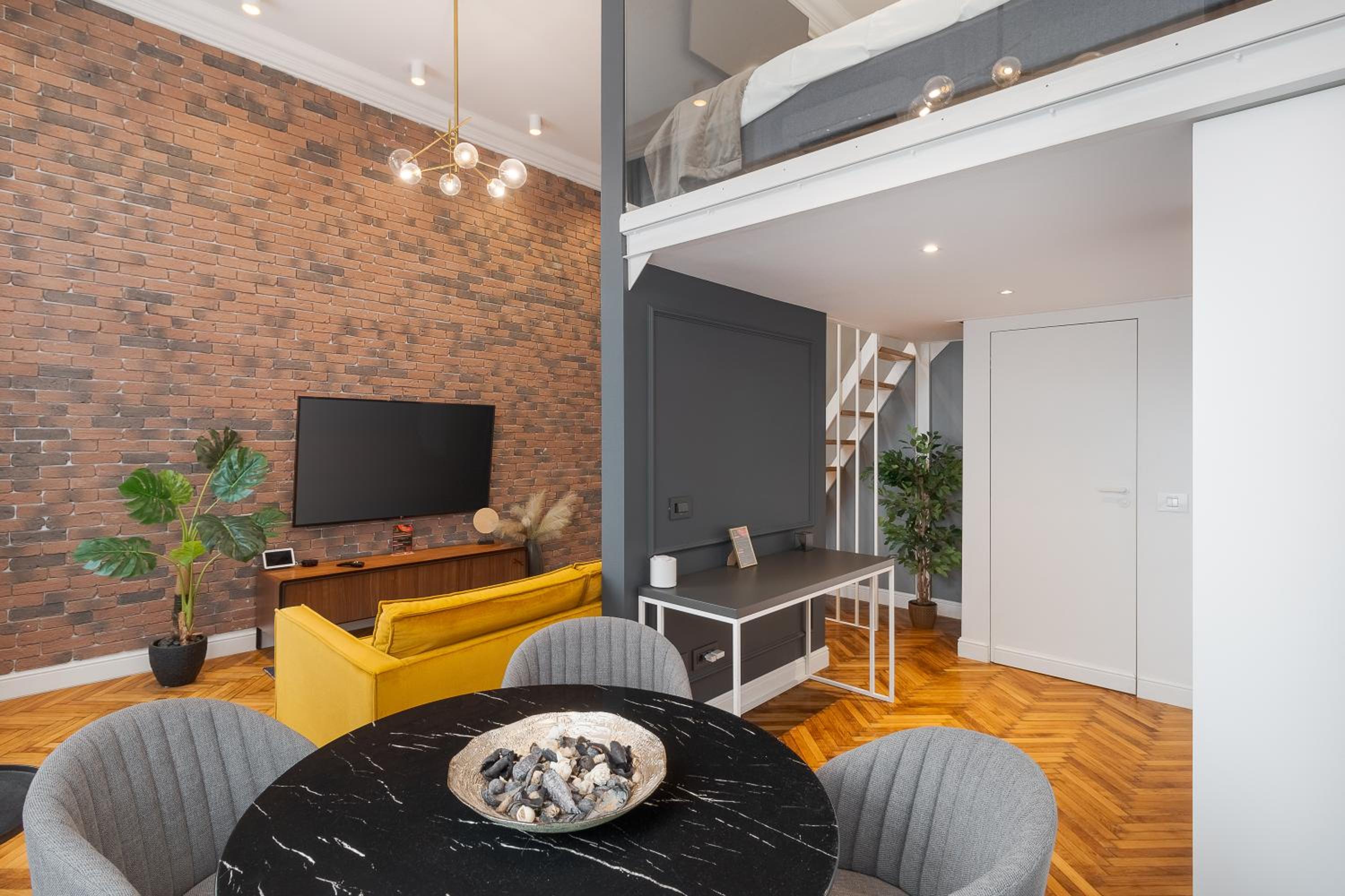Selah Residence