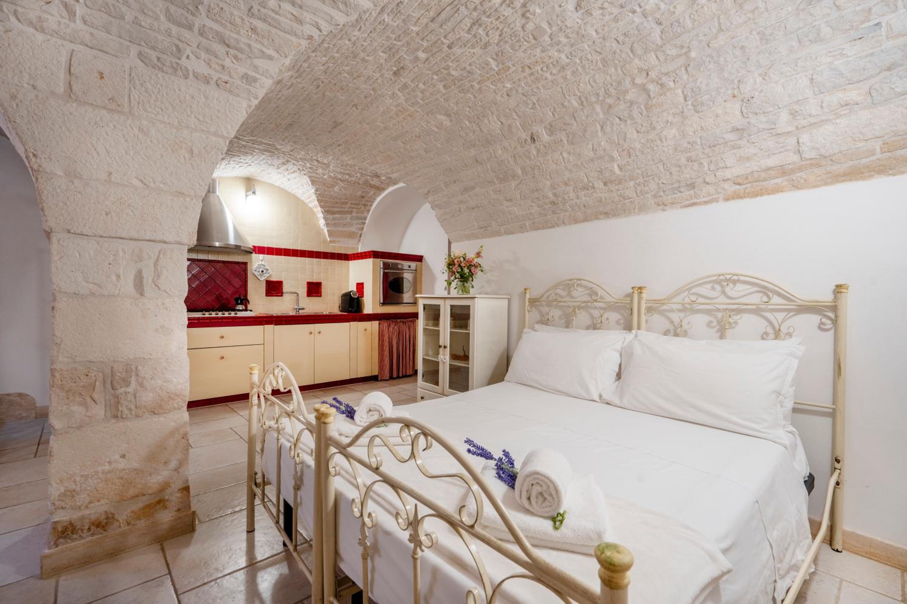 Trulli Contento - Rooms & Apartments view 5