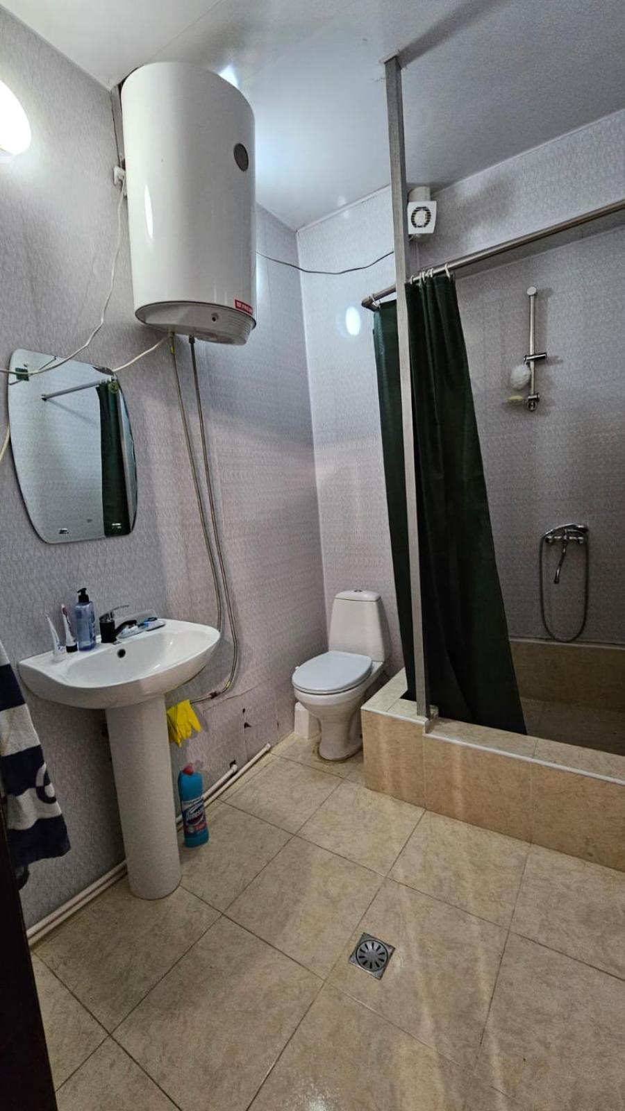 Photo 10