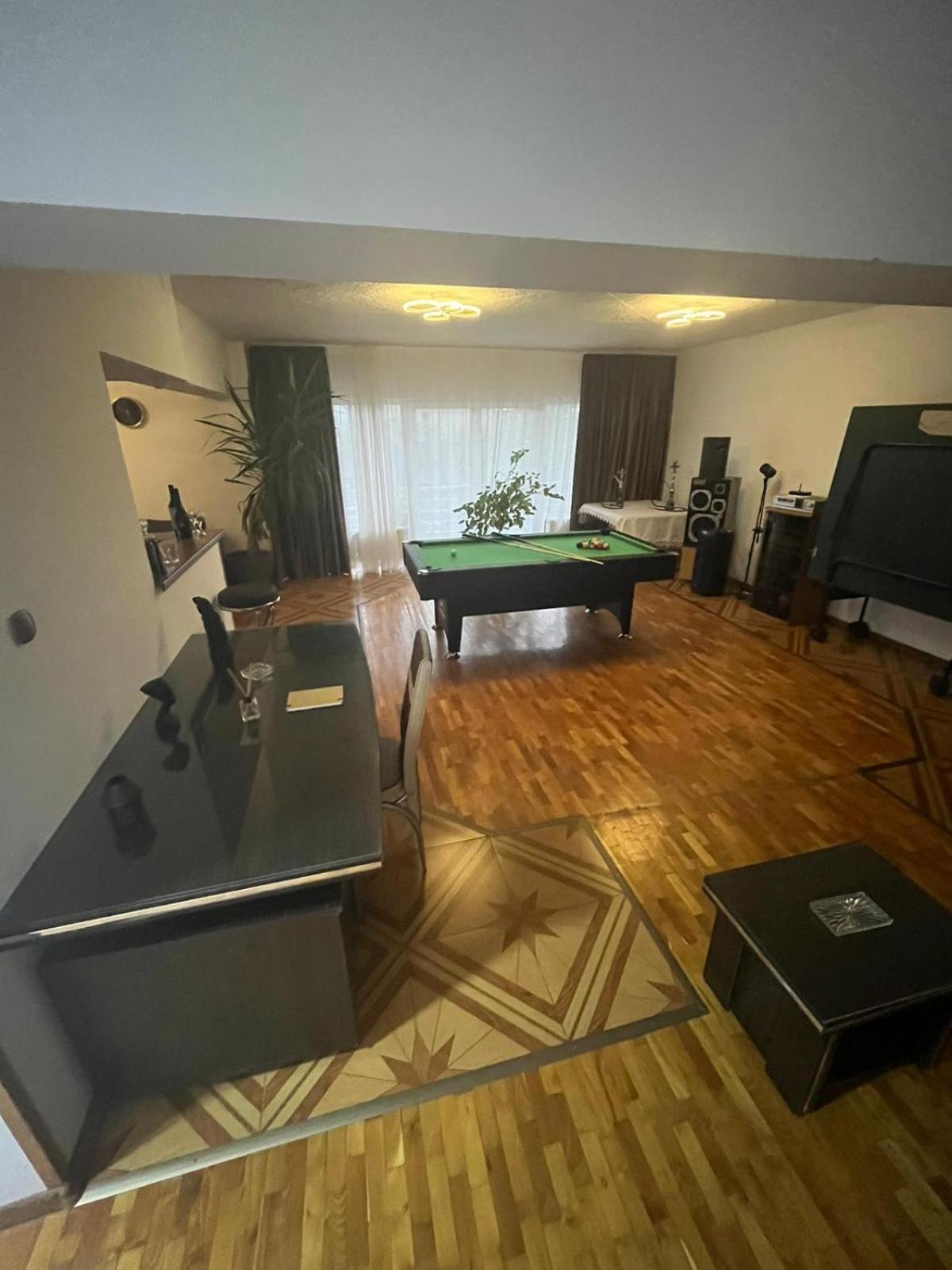 5 Bedrooms Luxury Apartment Villa