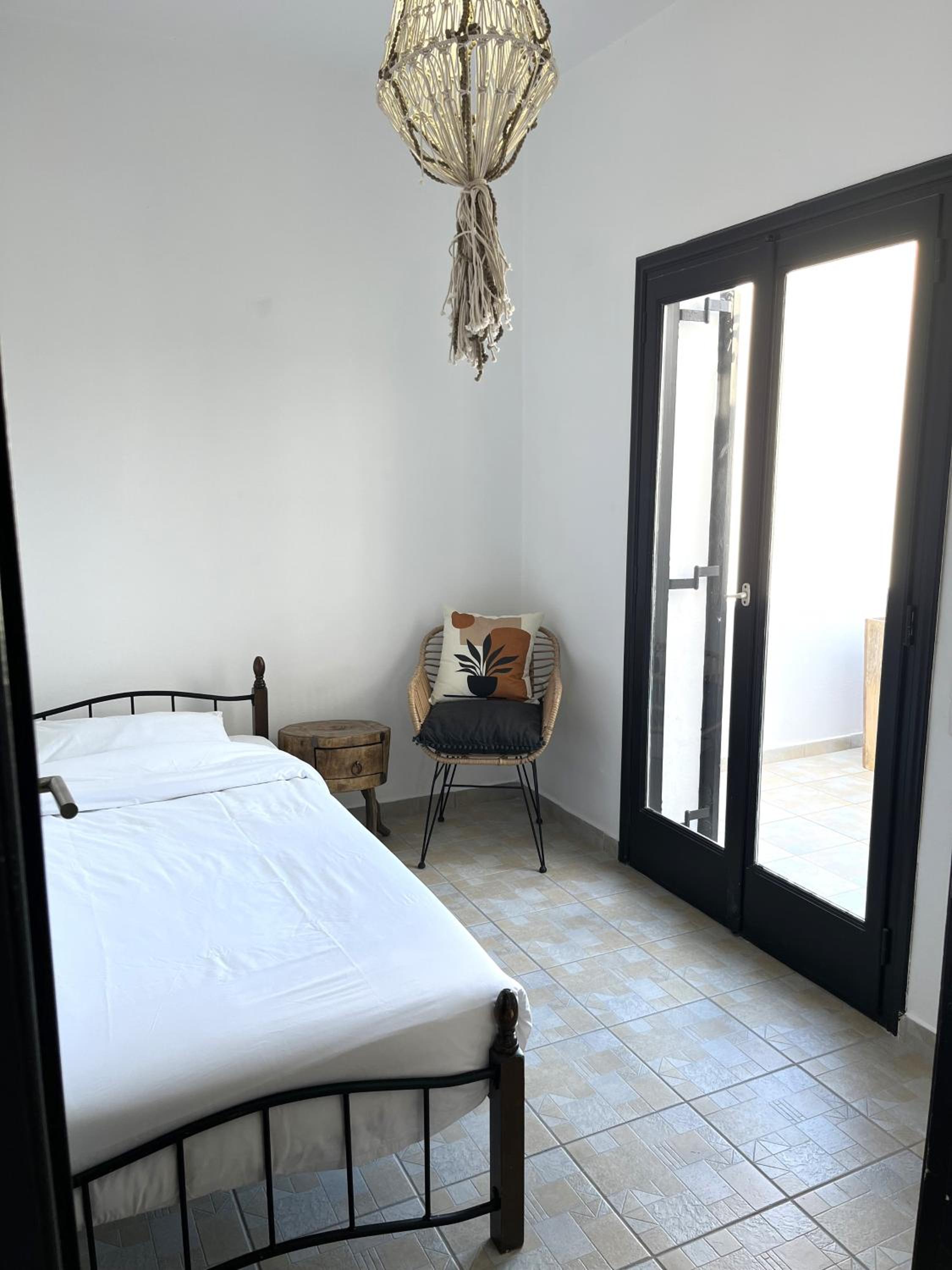 Oia Heights Apartment photo 5