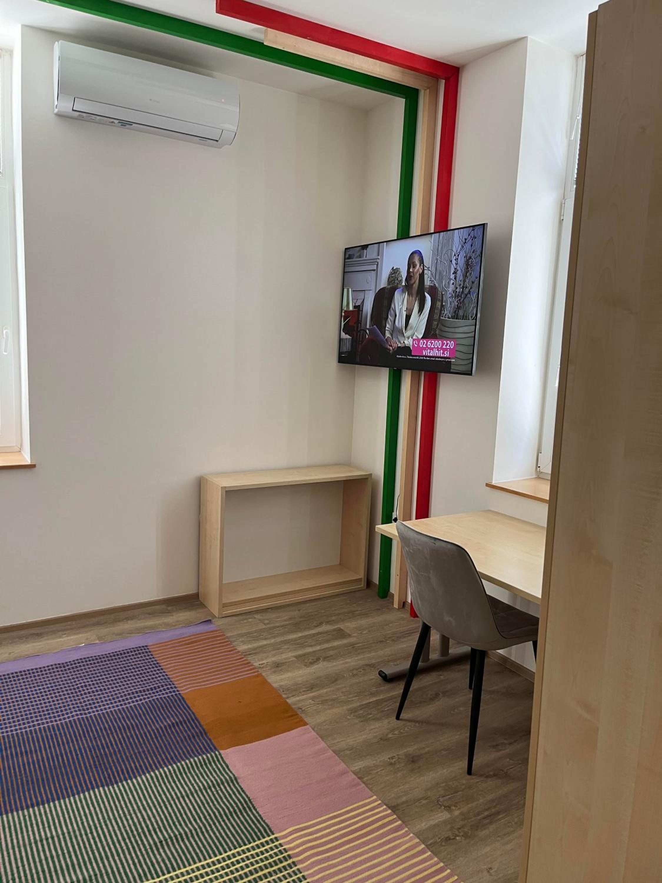 Blizu centra in na robu Tivolija