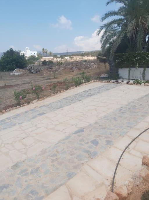 Queen Eyridiki Luxury Villa 2