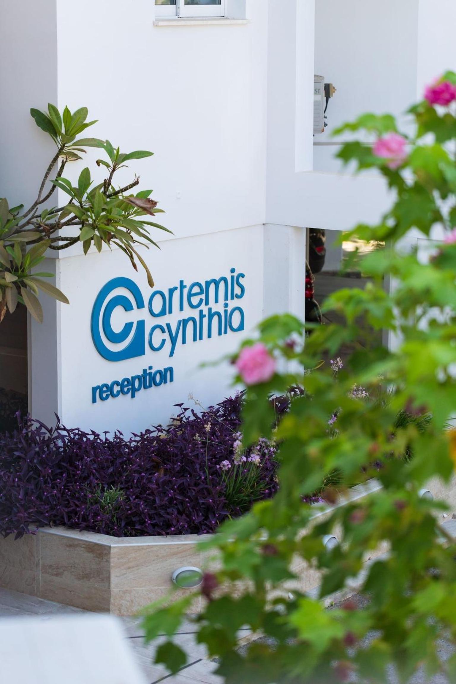 Artemis Cynthia Complex